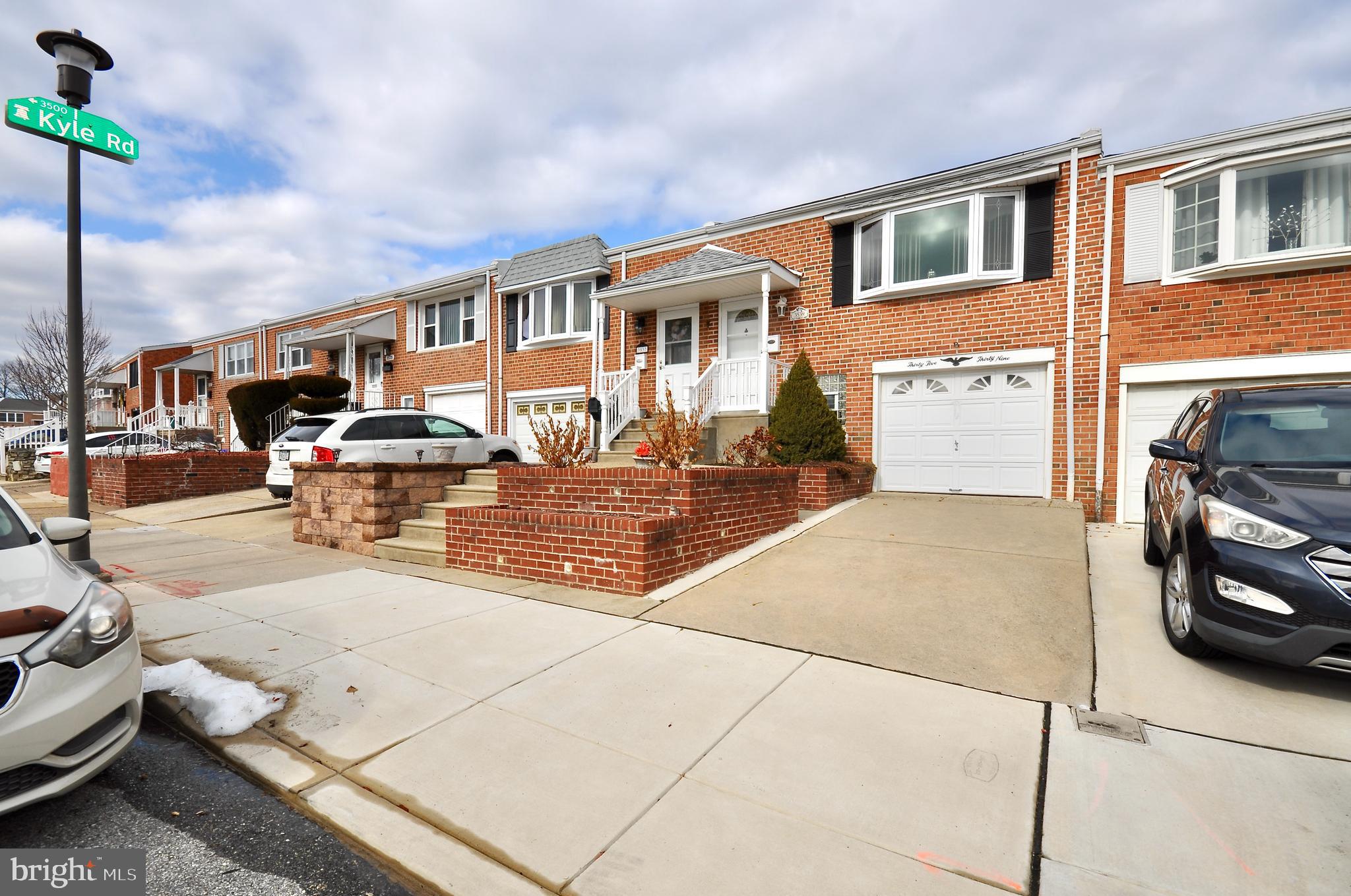 PENNSWOOD PARK - Residential