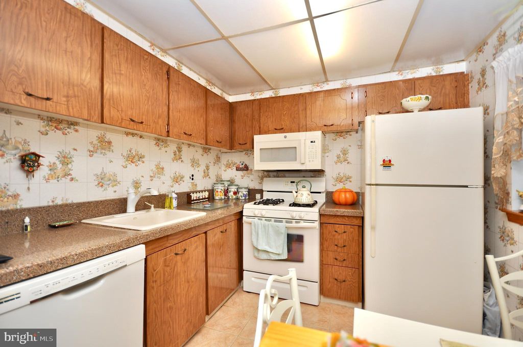 Photo of 3539 Oakhill Road, PHILADELPHIA, PA 19154 (MLS # PAPH2587312)