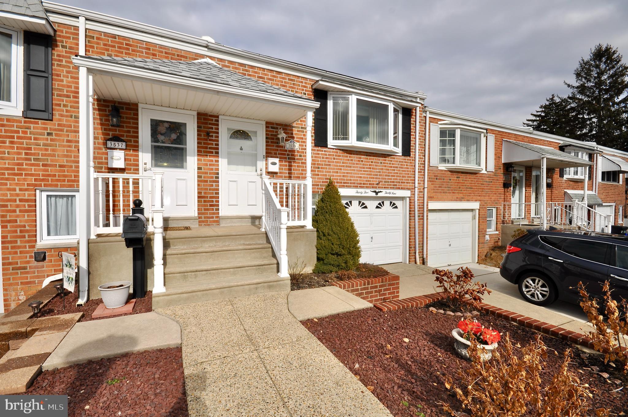 PENNSWOOD PARK - Residential