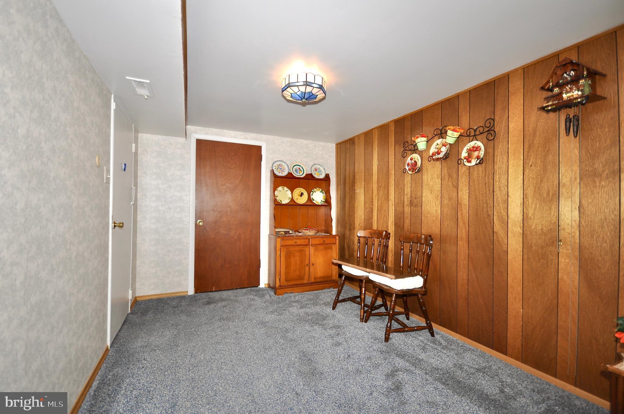 PENNSWOOD PARK - Residential