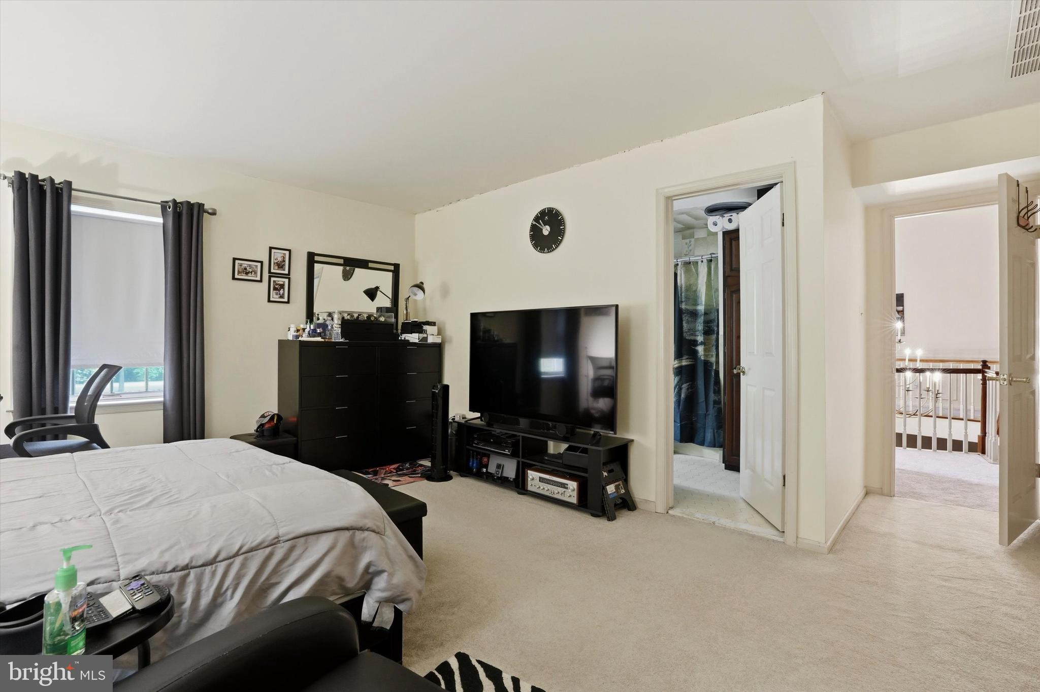 HUNTINGDON VALLEY - Residential