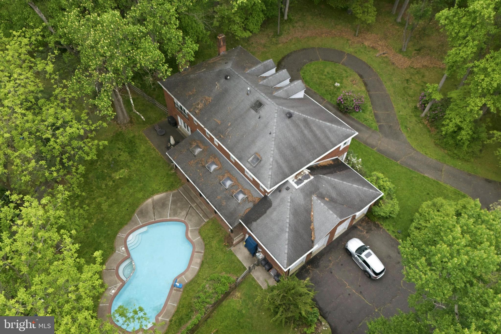 HUNTINGDON VALLEY - Residential