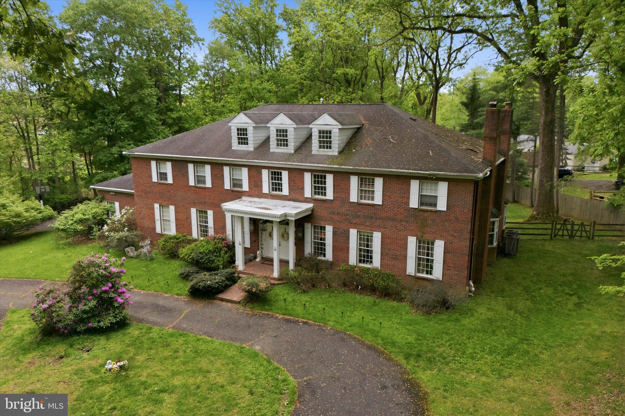 HUNTINGDON VALLEY - Residential