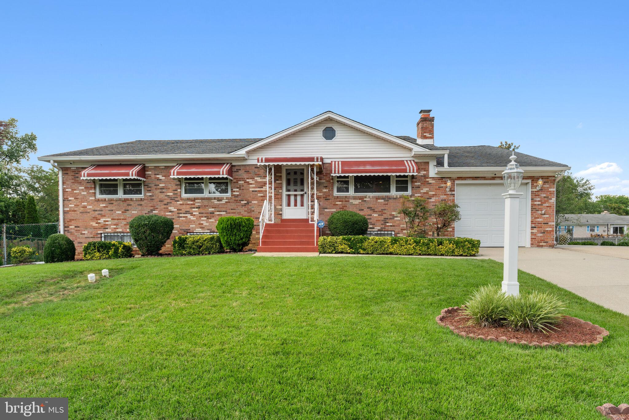 TANTALLON SQUARE - Residential