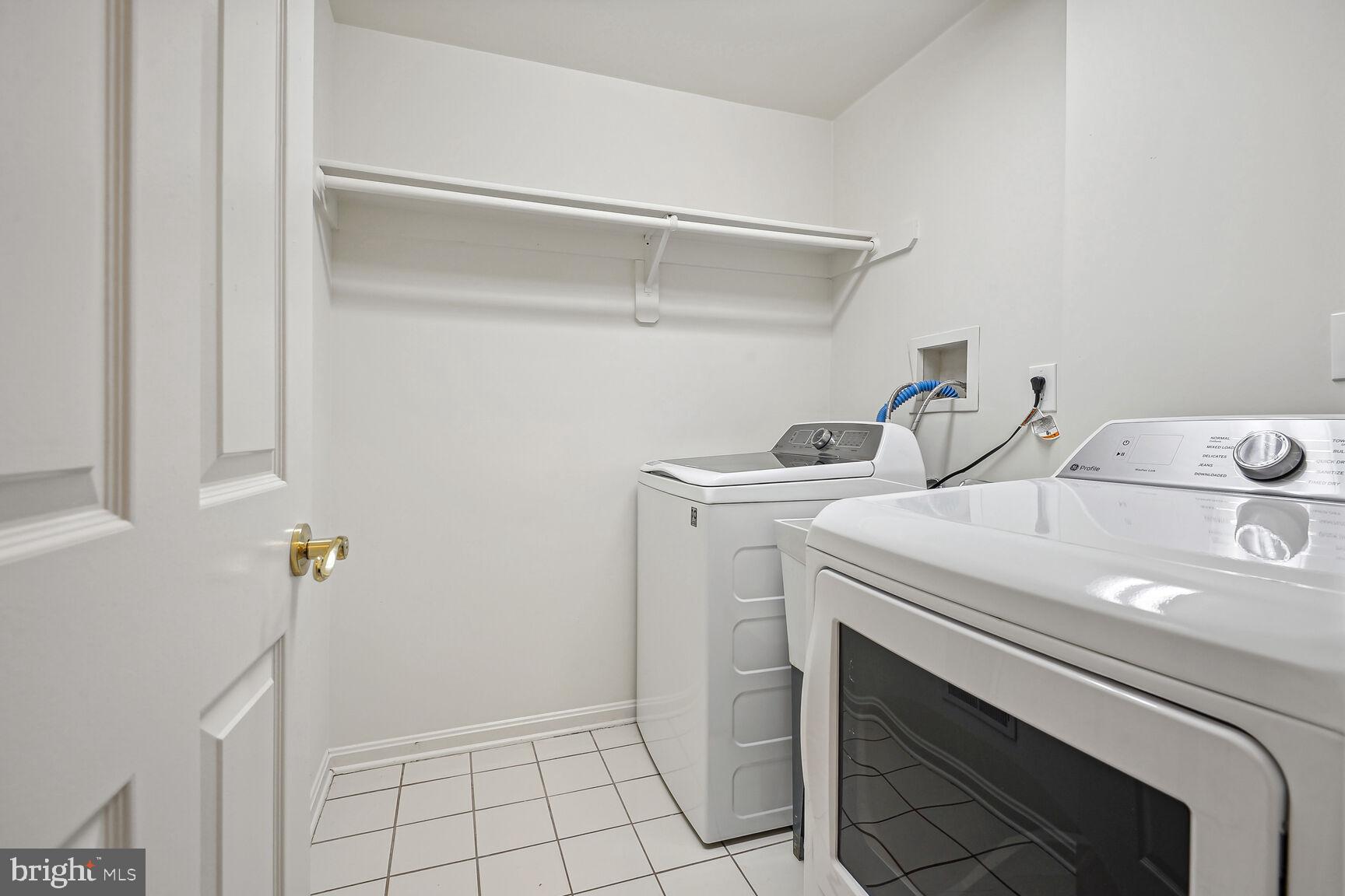 DARNESTOWN OUTSIDE - Residential