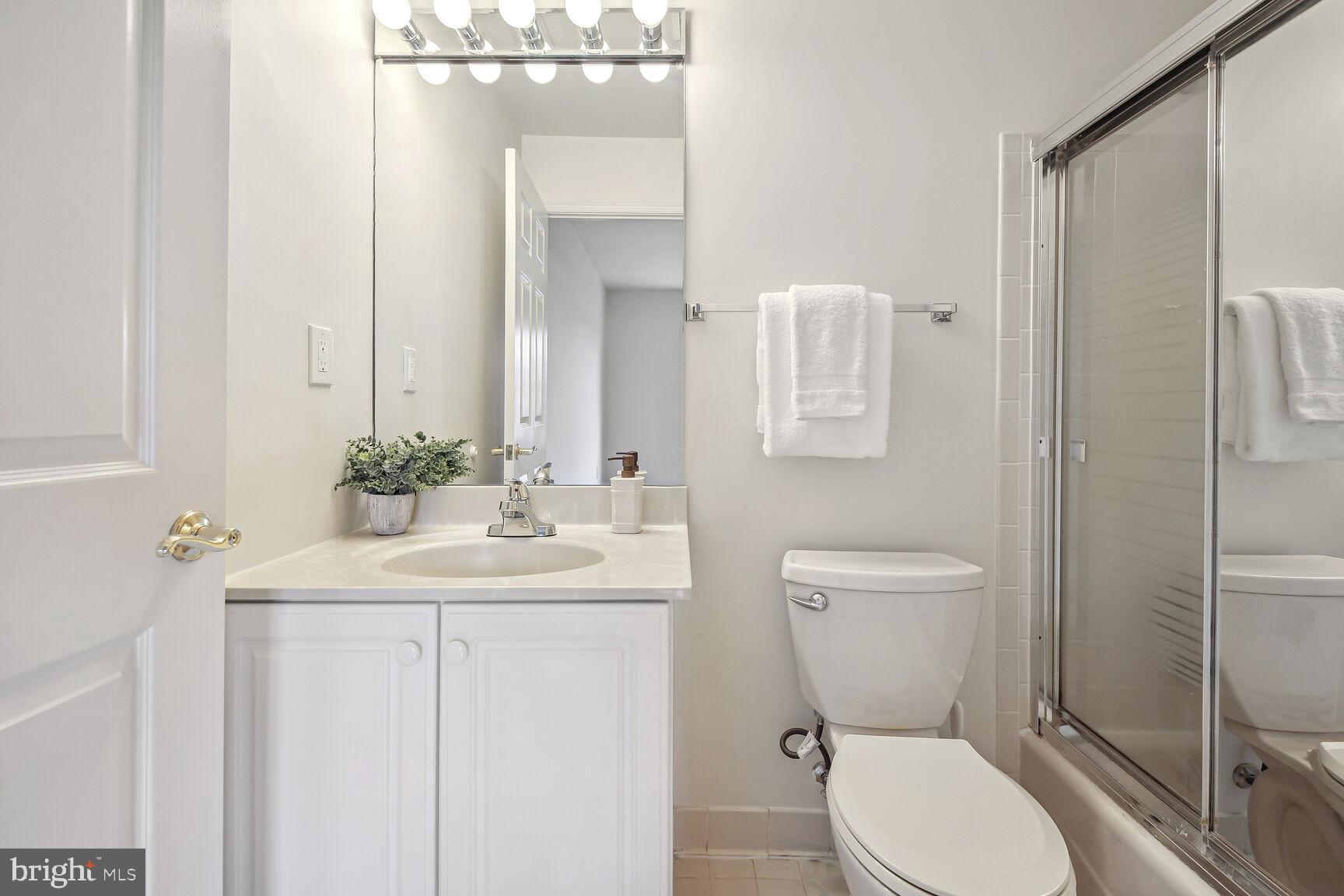 DARNESTOWN OUTSIDE - Residential