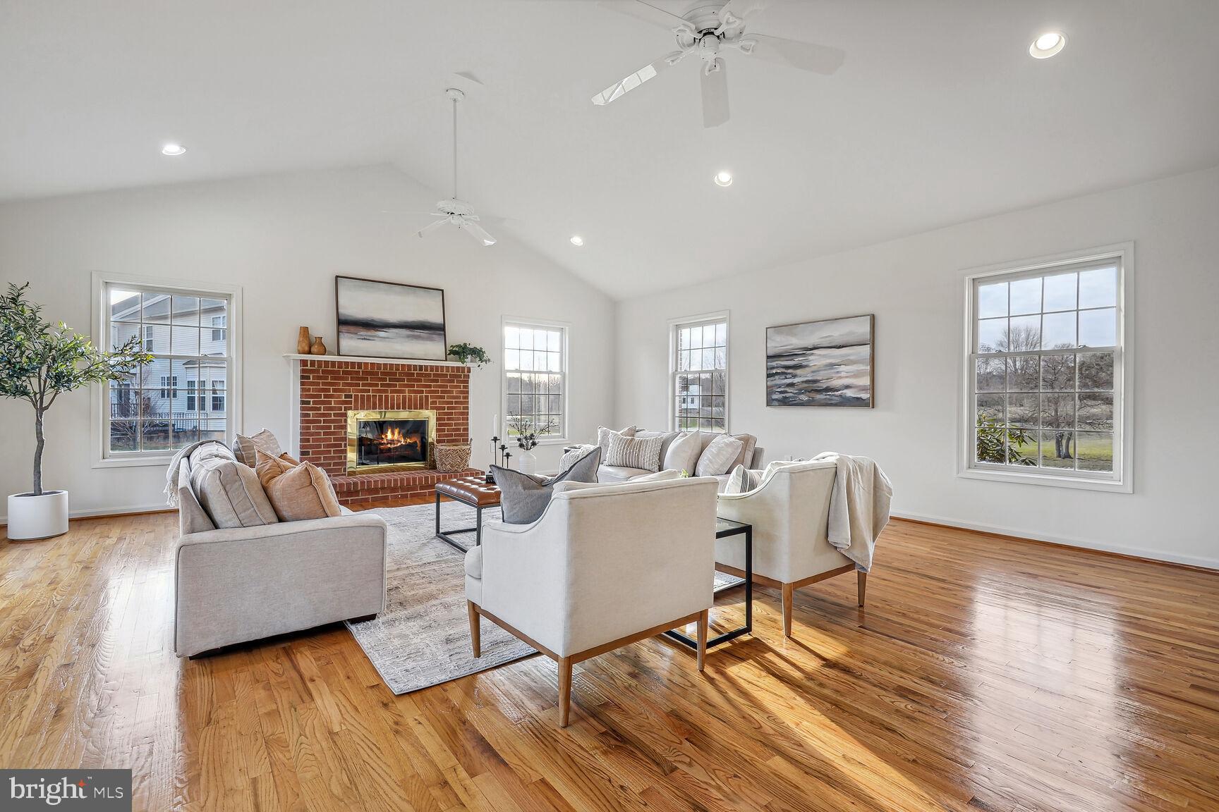 DARNESTOWN OUTSIDE - Residential