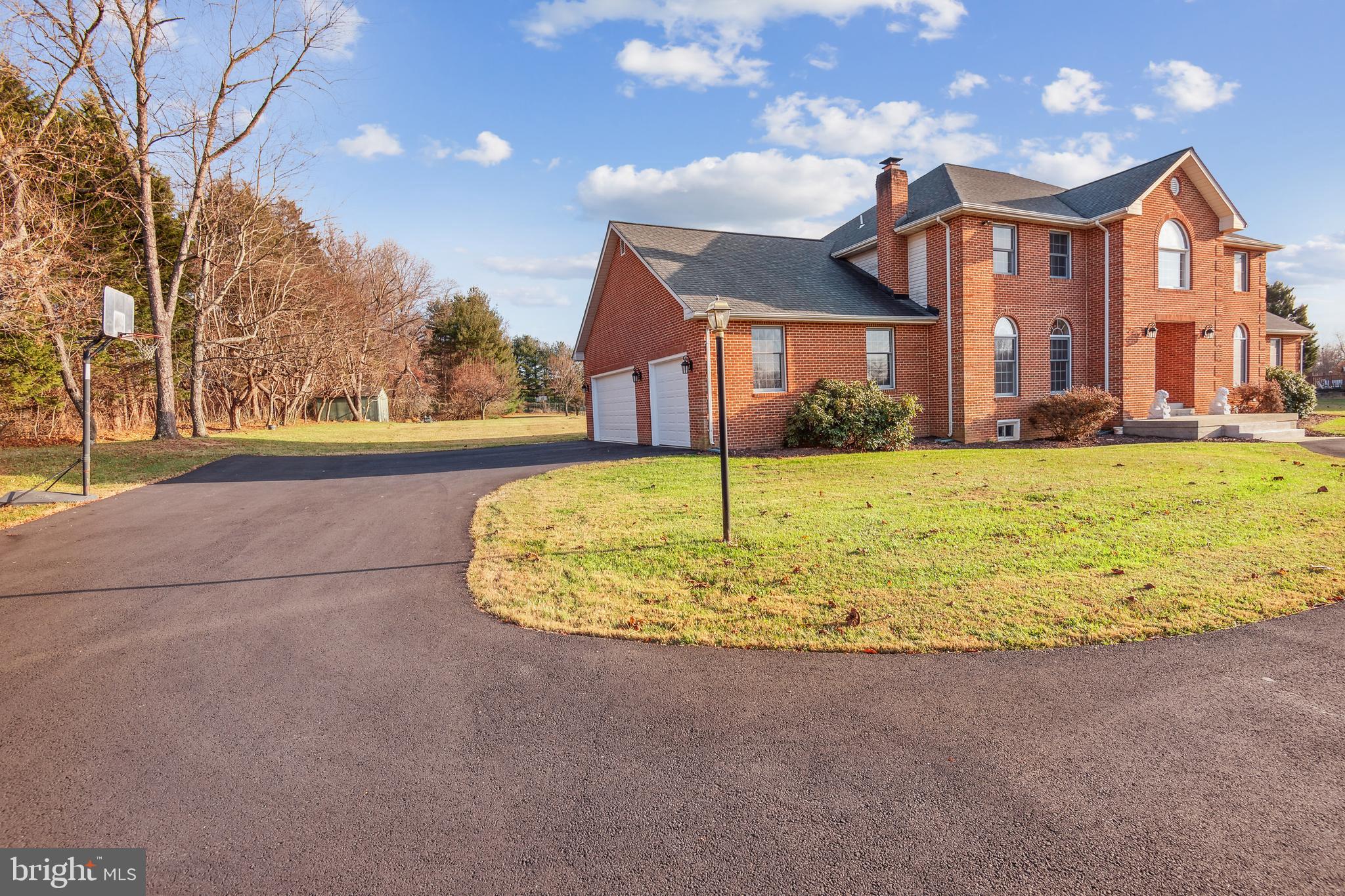 DARNESTOWN OUTSIDE - Residential