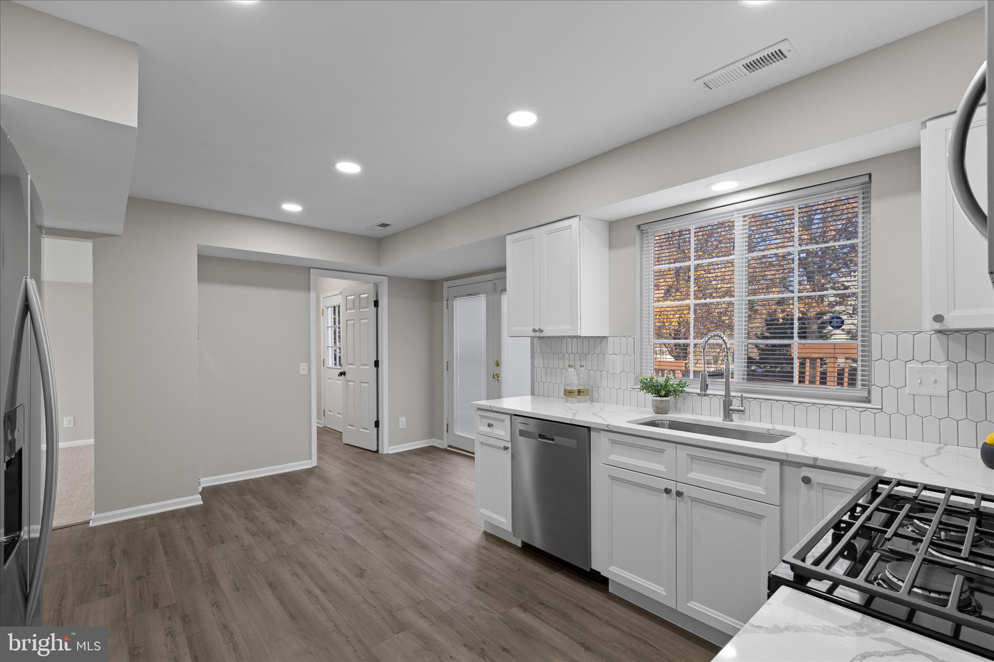 MEADOWLAND SUB - Residential