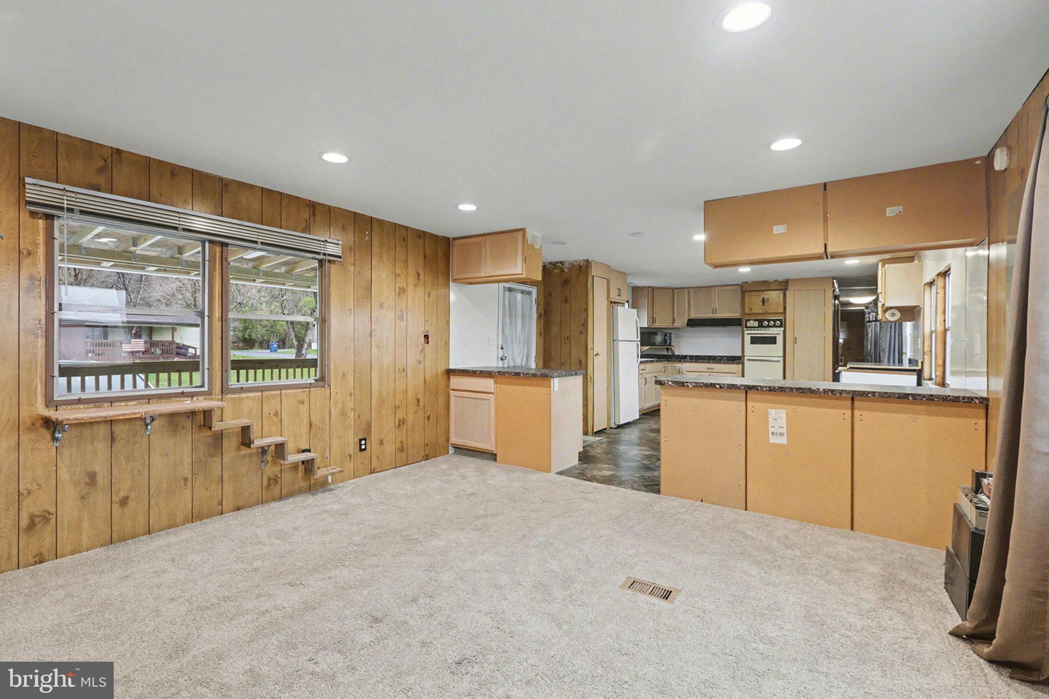 REGENCY WOODS NORTH - Residential