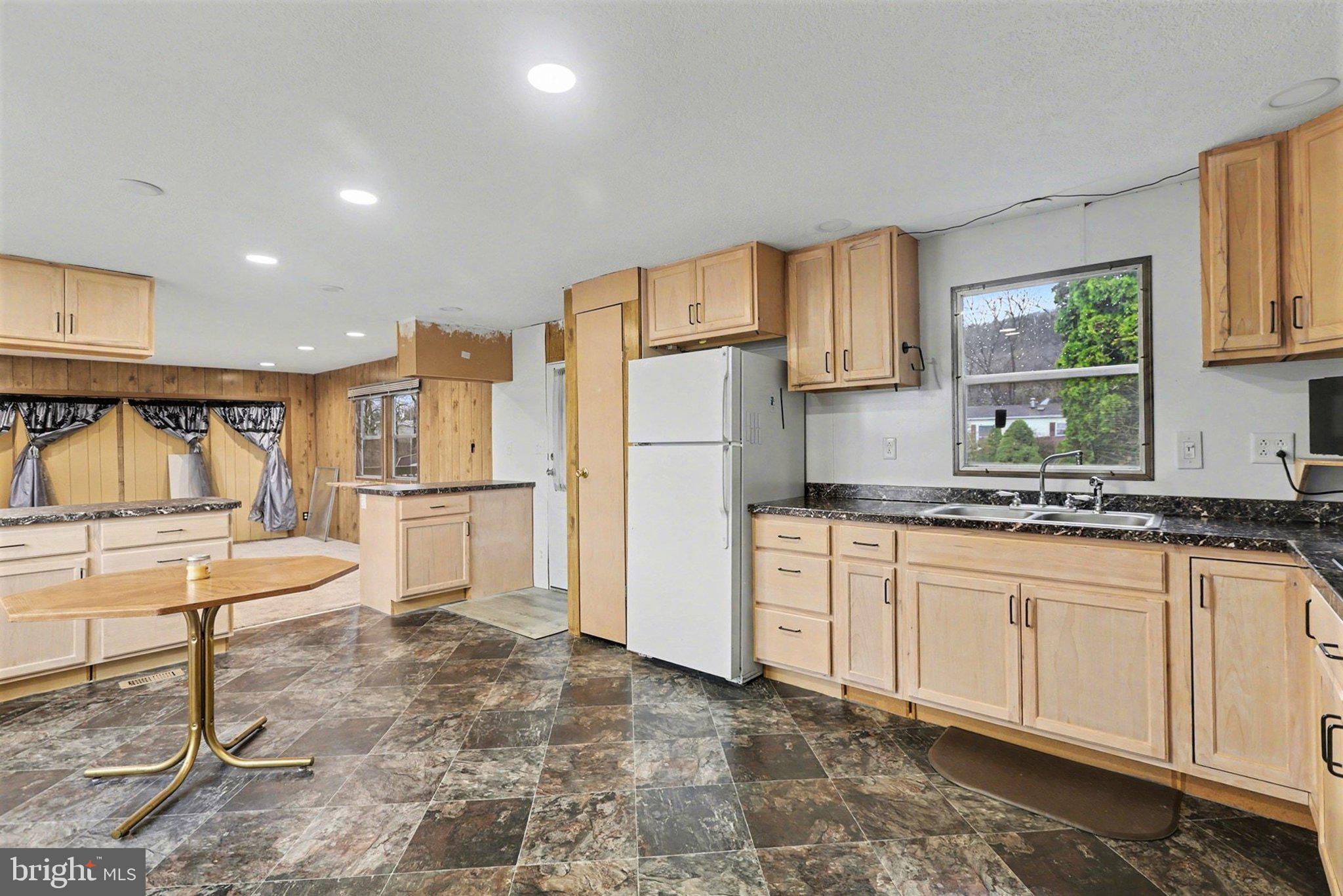 REGENCY WOODS NORTH - Residential