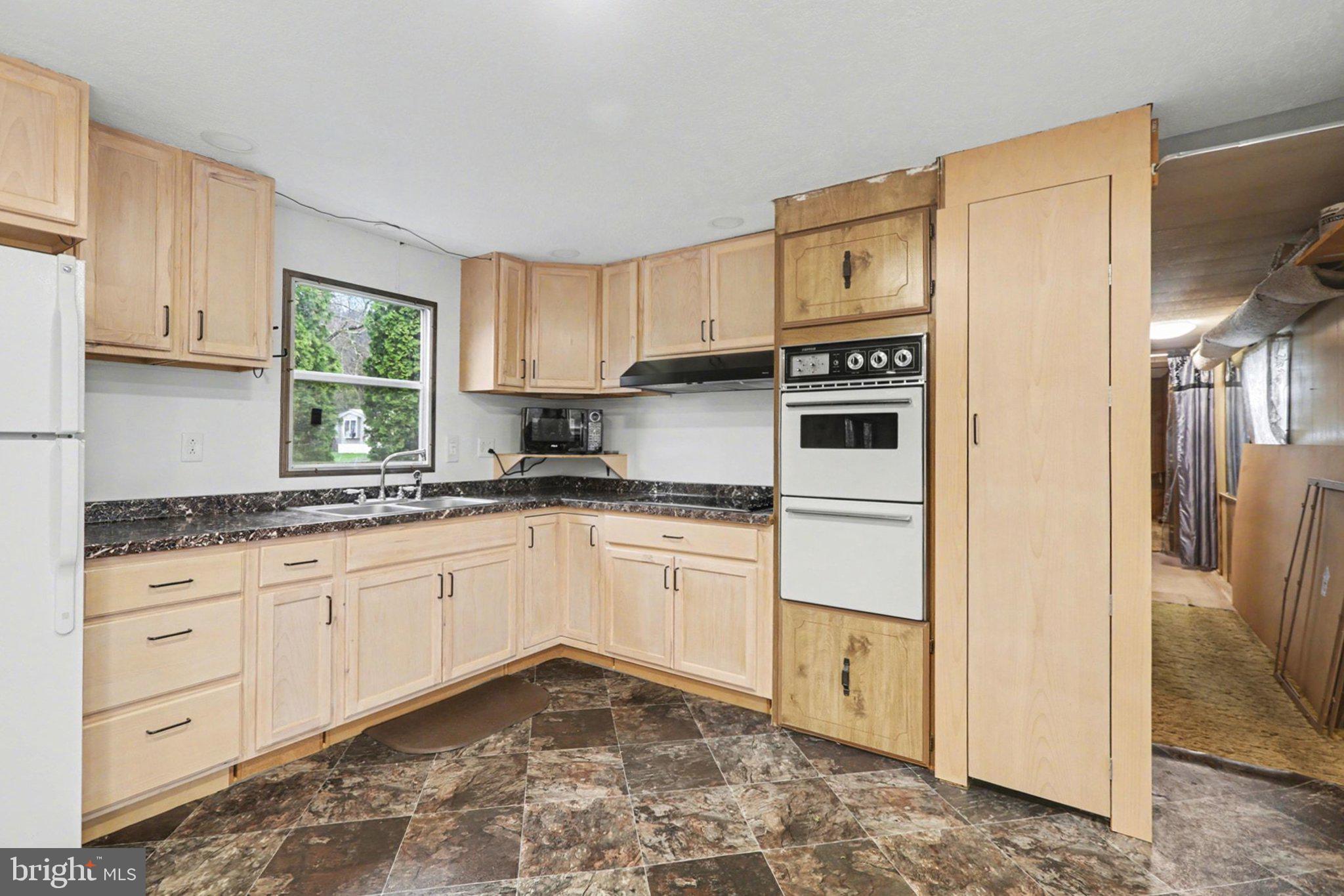 REGENCY WOODS NORTH - Residential