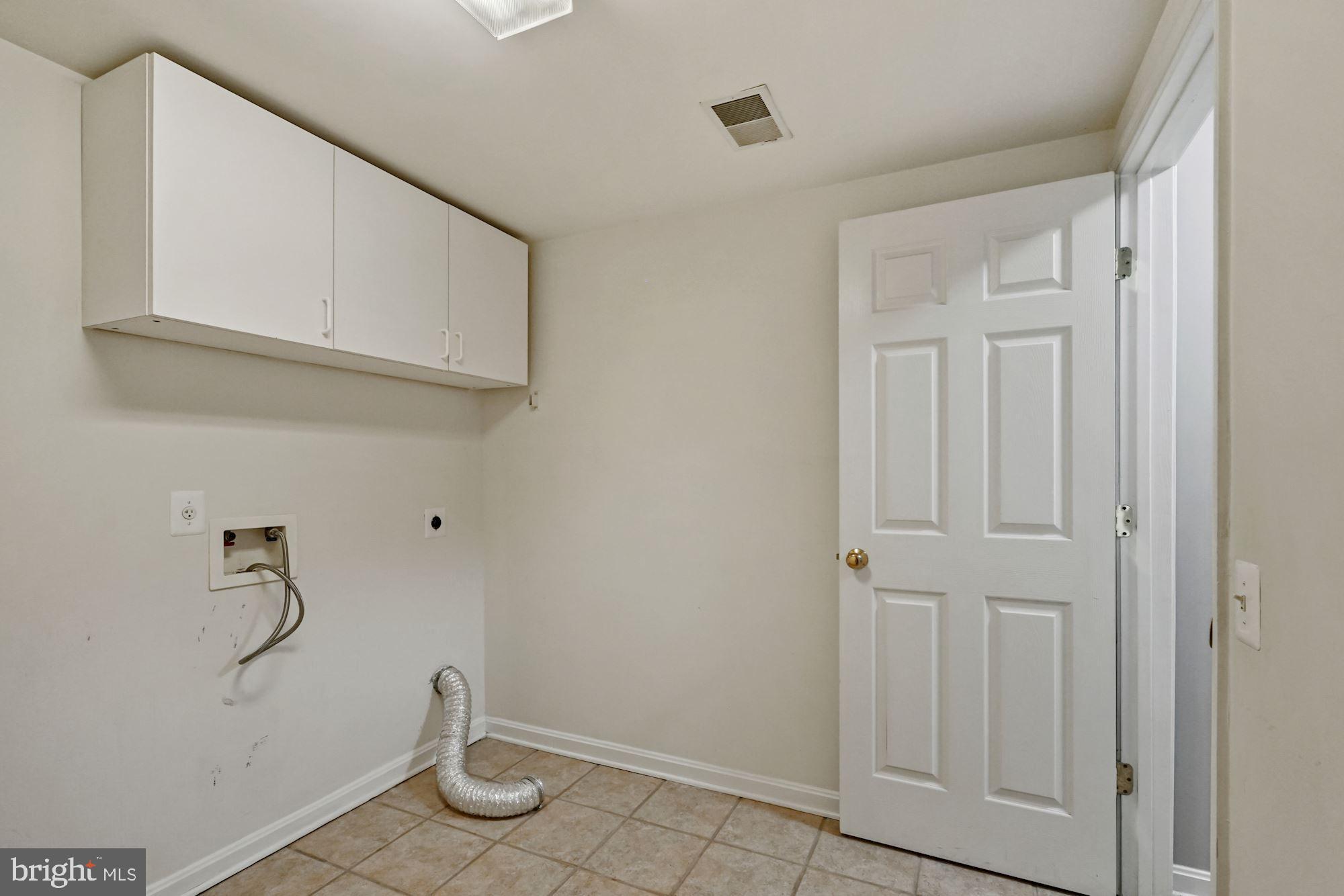 ISLAND CREEK - Residential