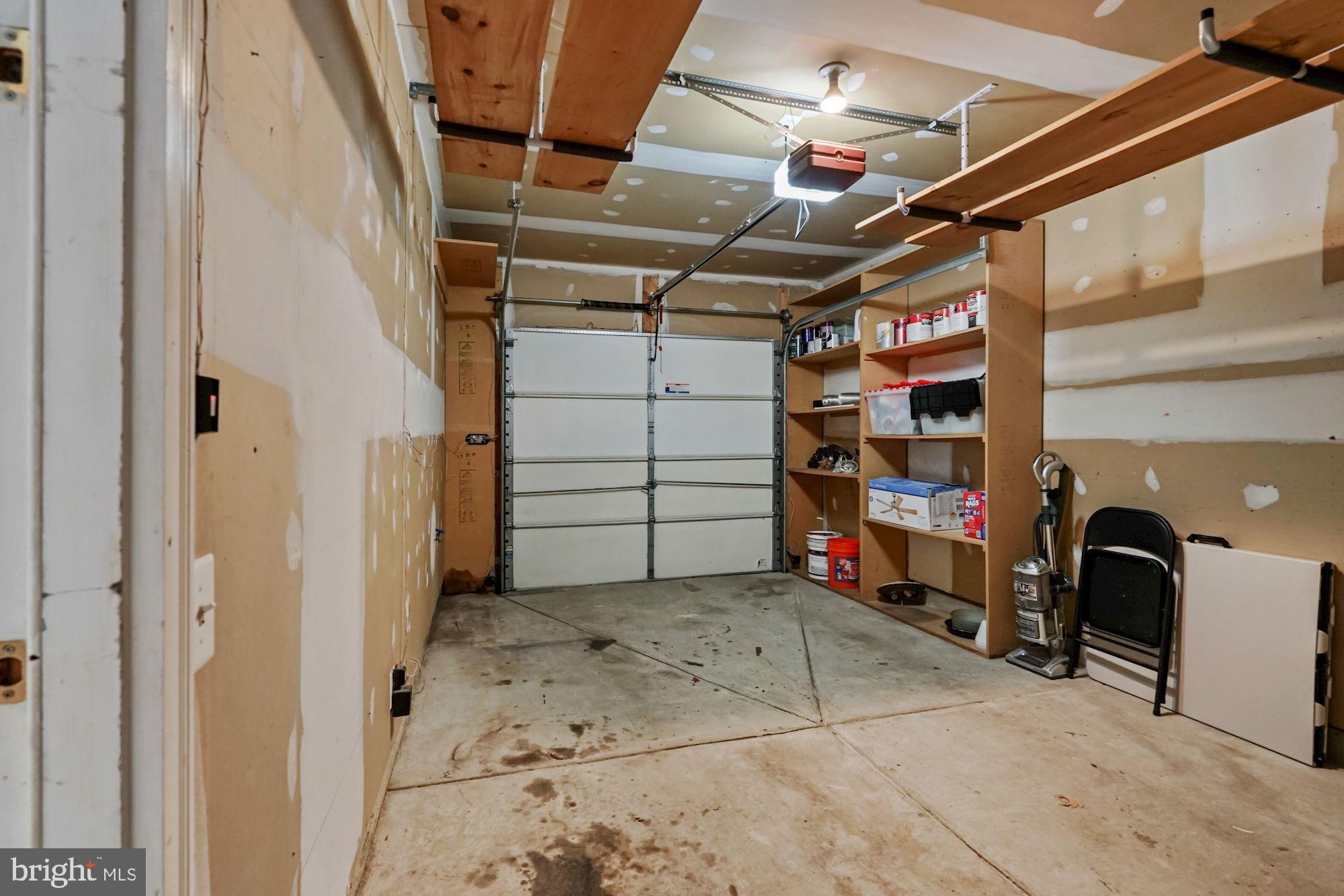 ISLAND CREEK - Residential