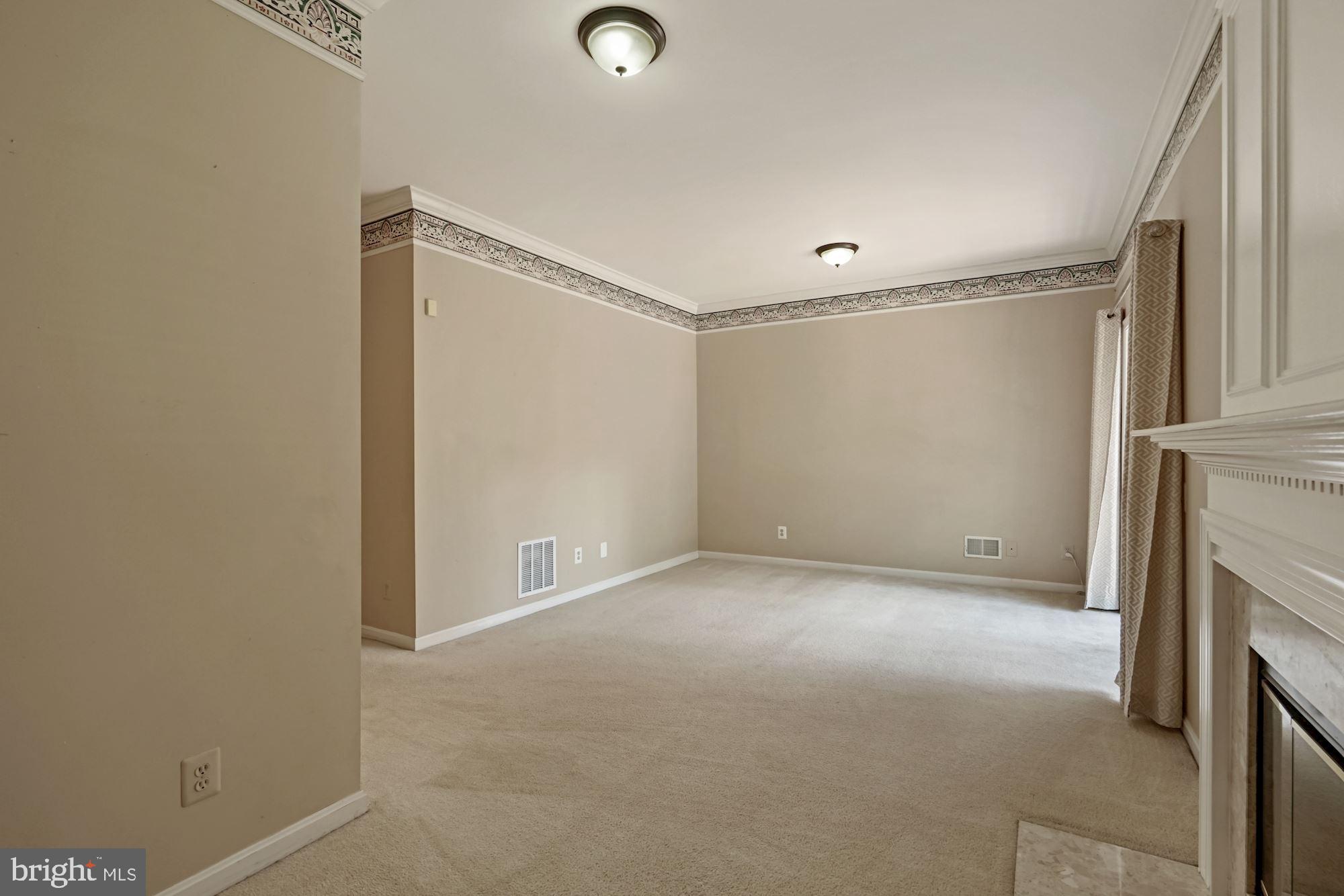 ISLAND CREEK - Residential