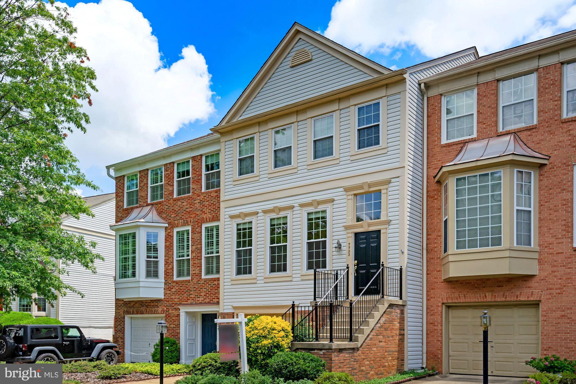 ISLAND CREEK - Residential