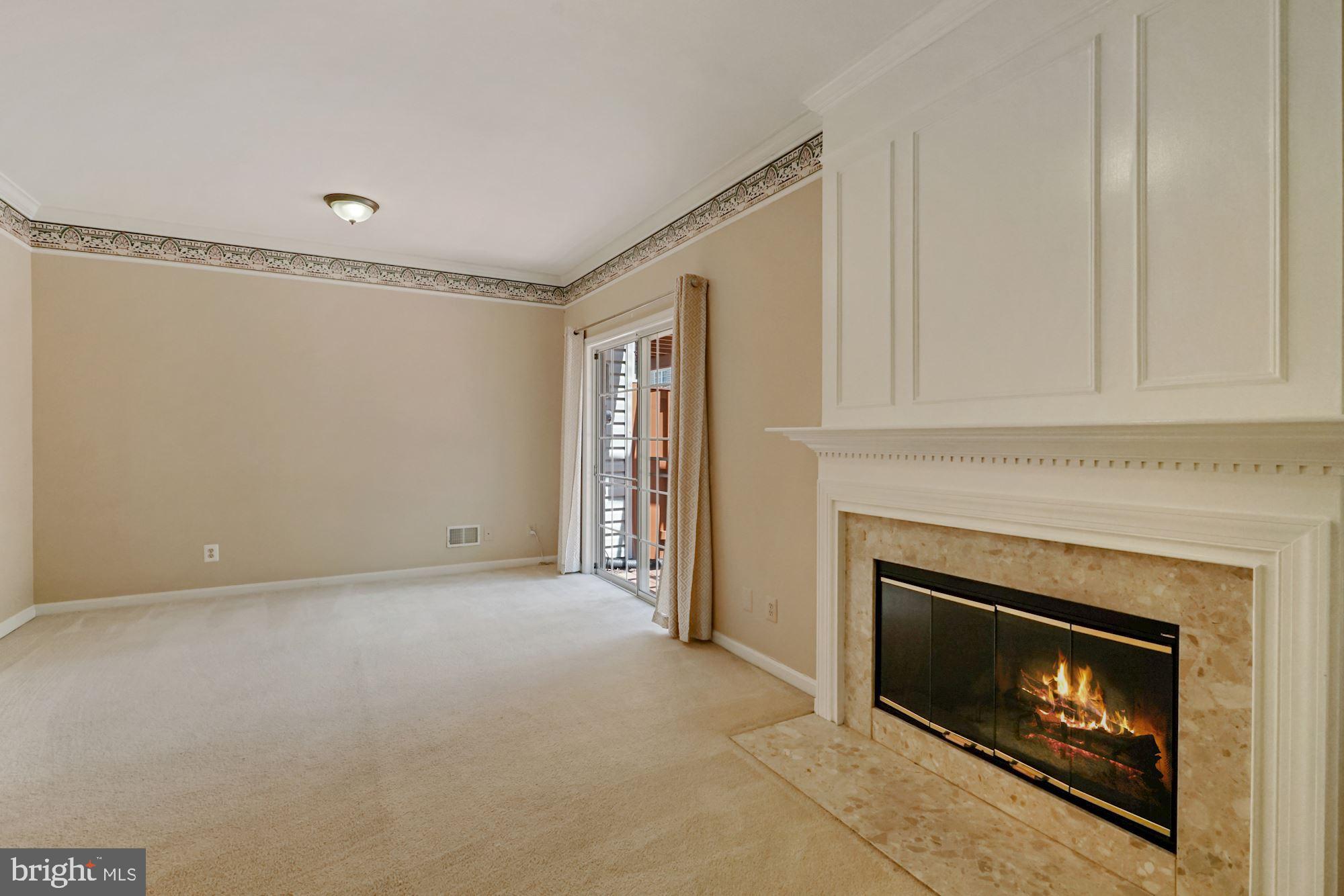 ISLAND CREEK - Residential