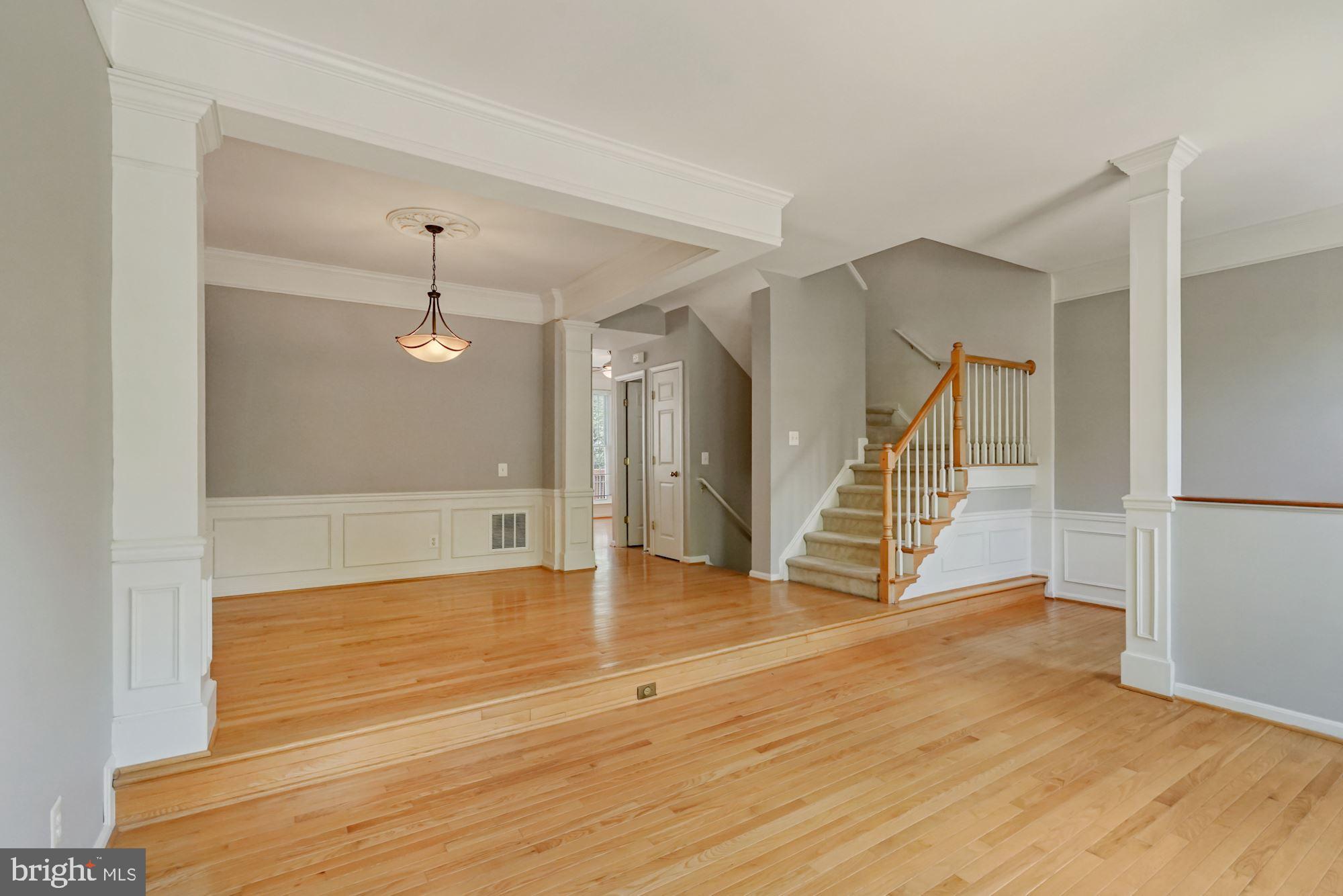 ISLAND CREEK - Residential