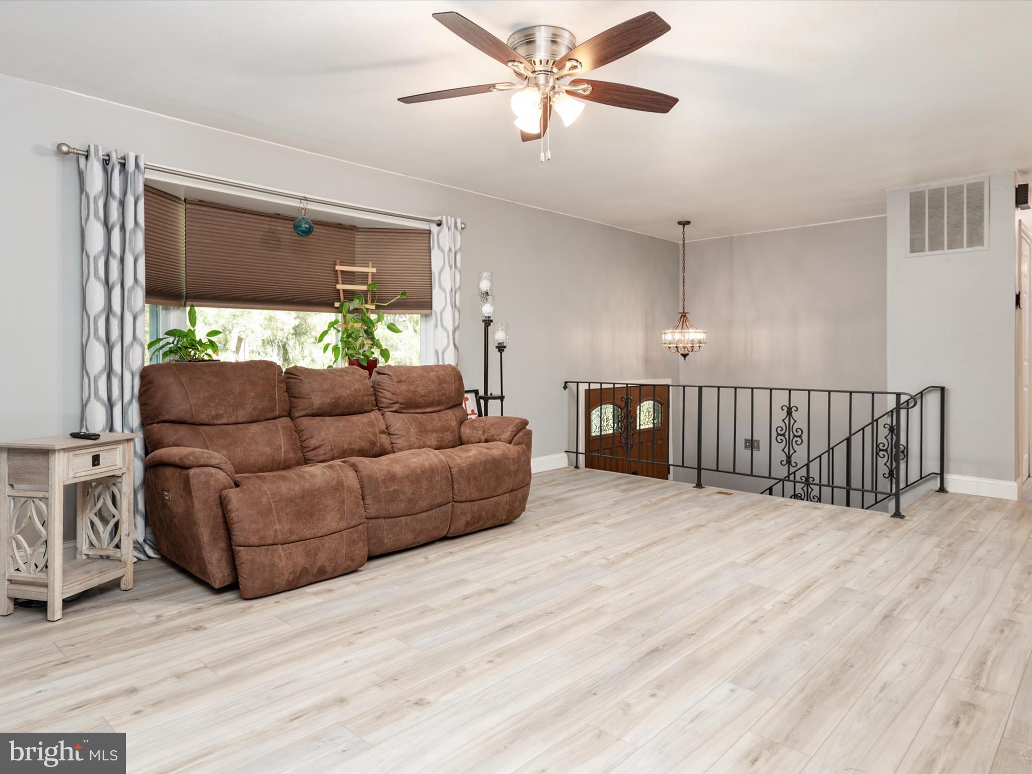 DUNKIRK WOODS - Residential