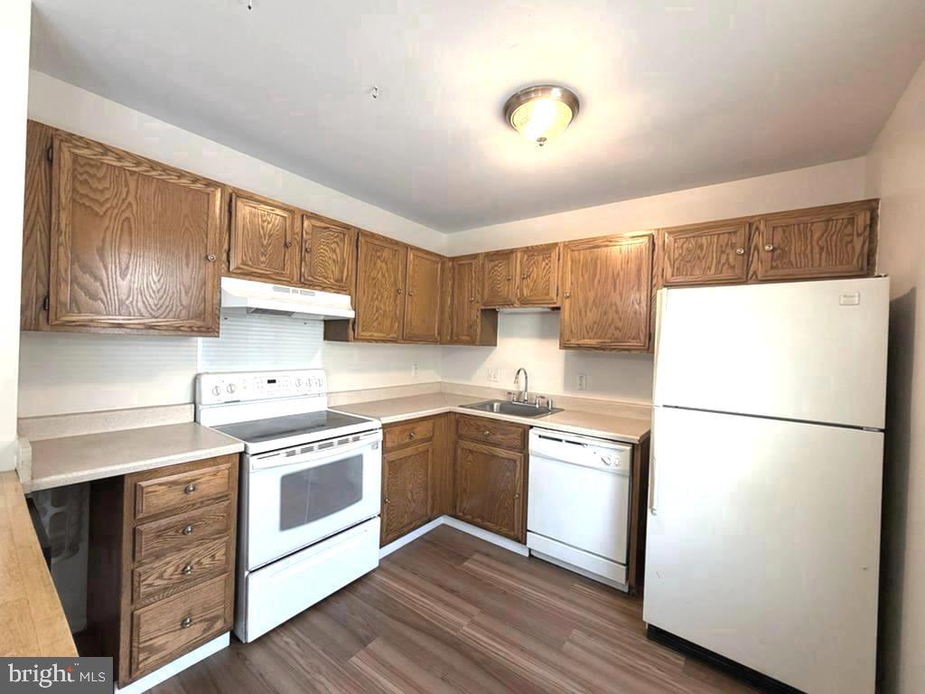 CROFTON VILLAGE - Residential Lease