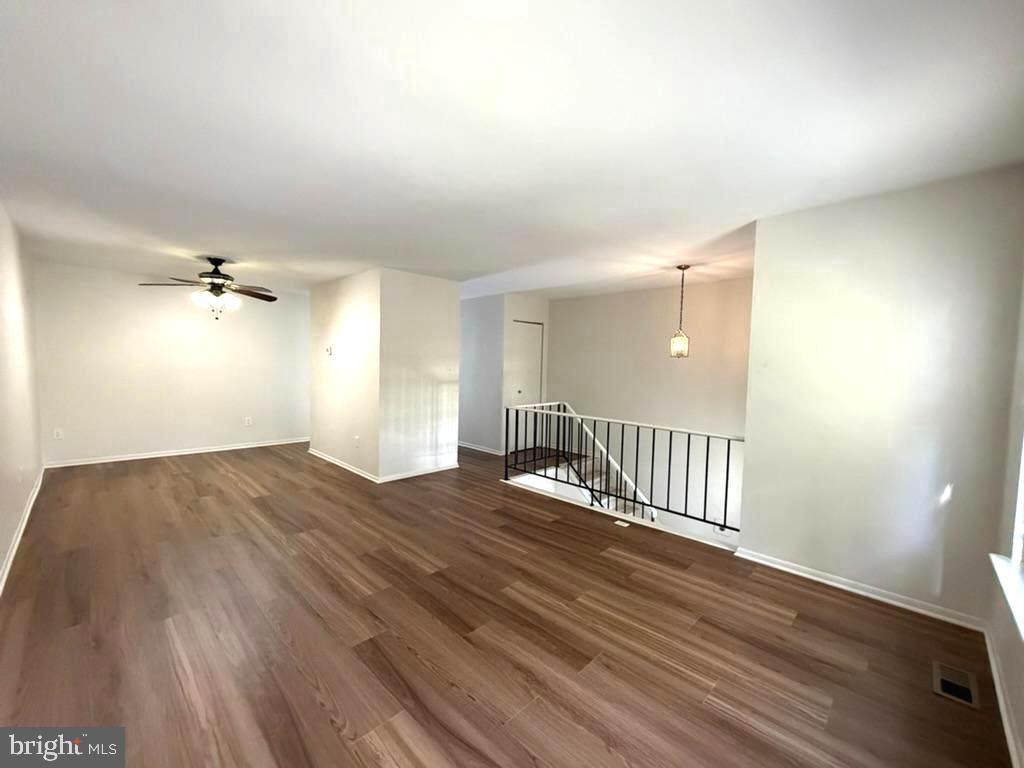 CROFTON VILLAGE - Residential Lease