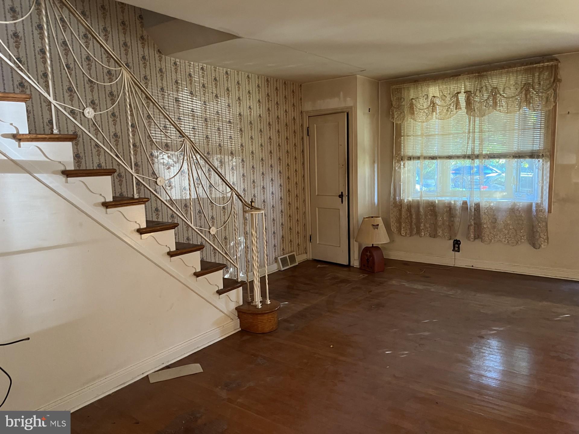 MAYFAIR - Residential