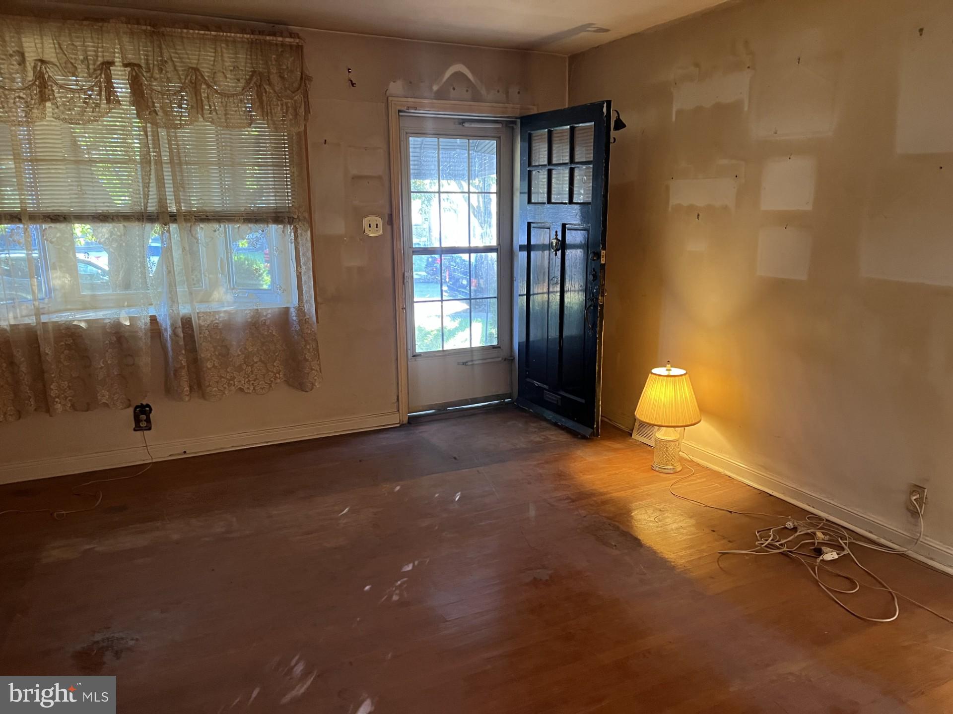 MAYFAIR - Residential