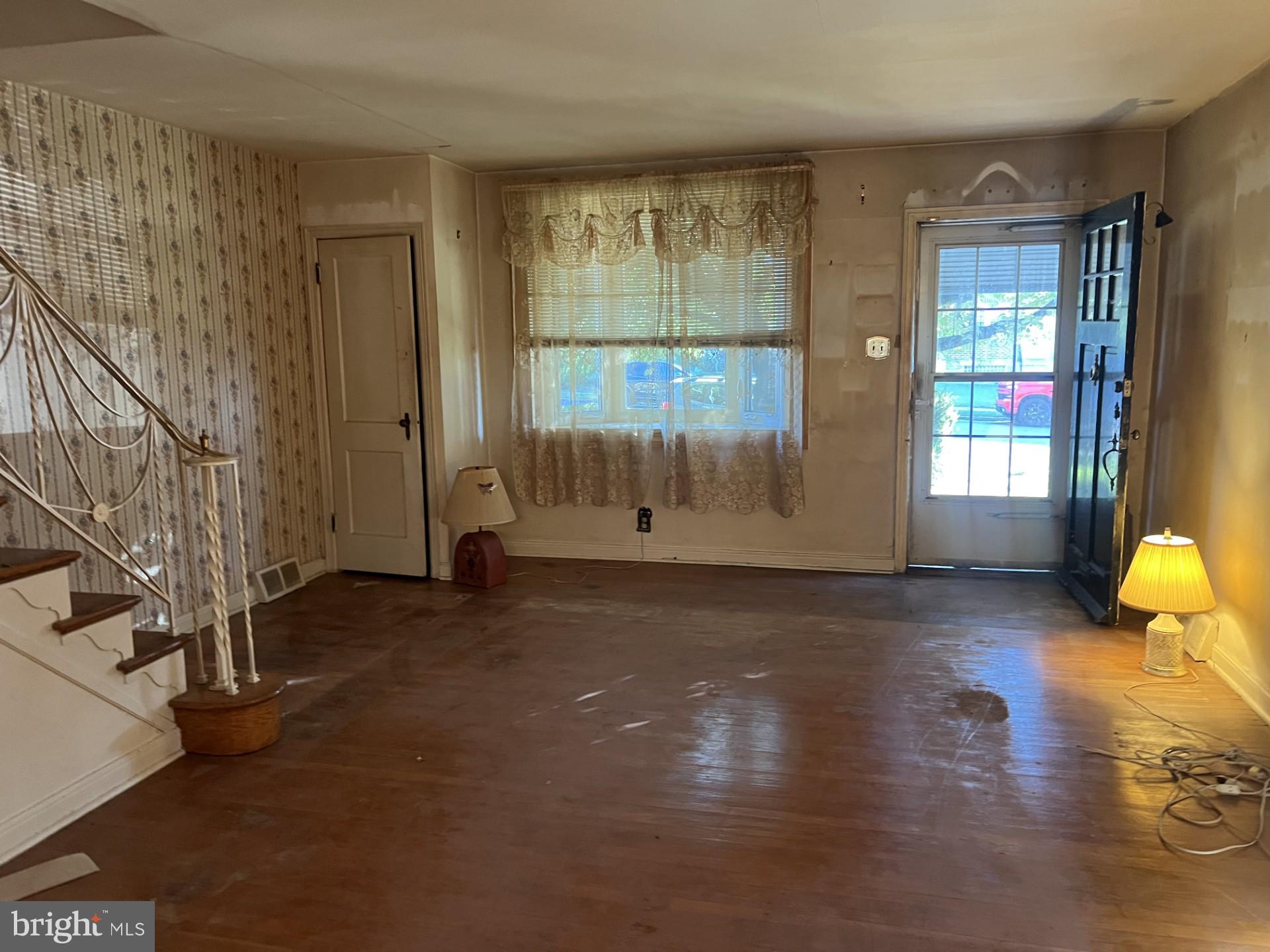 MAYFAIR - Residential