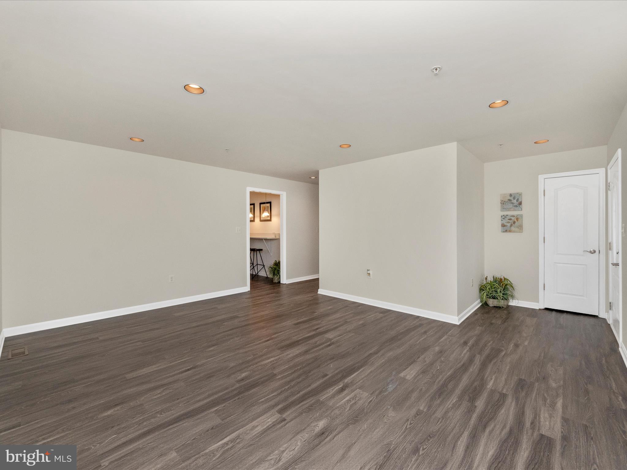 LAKELAND - Residential