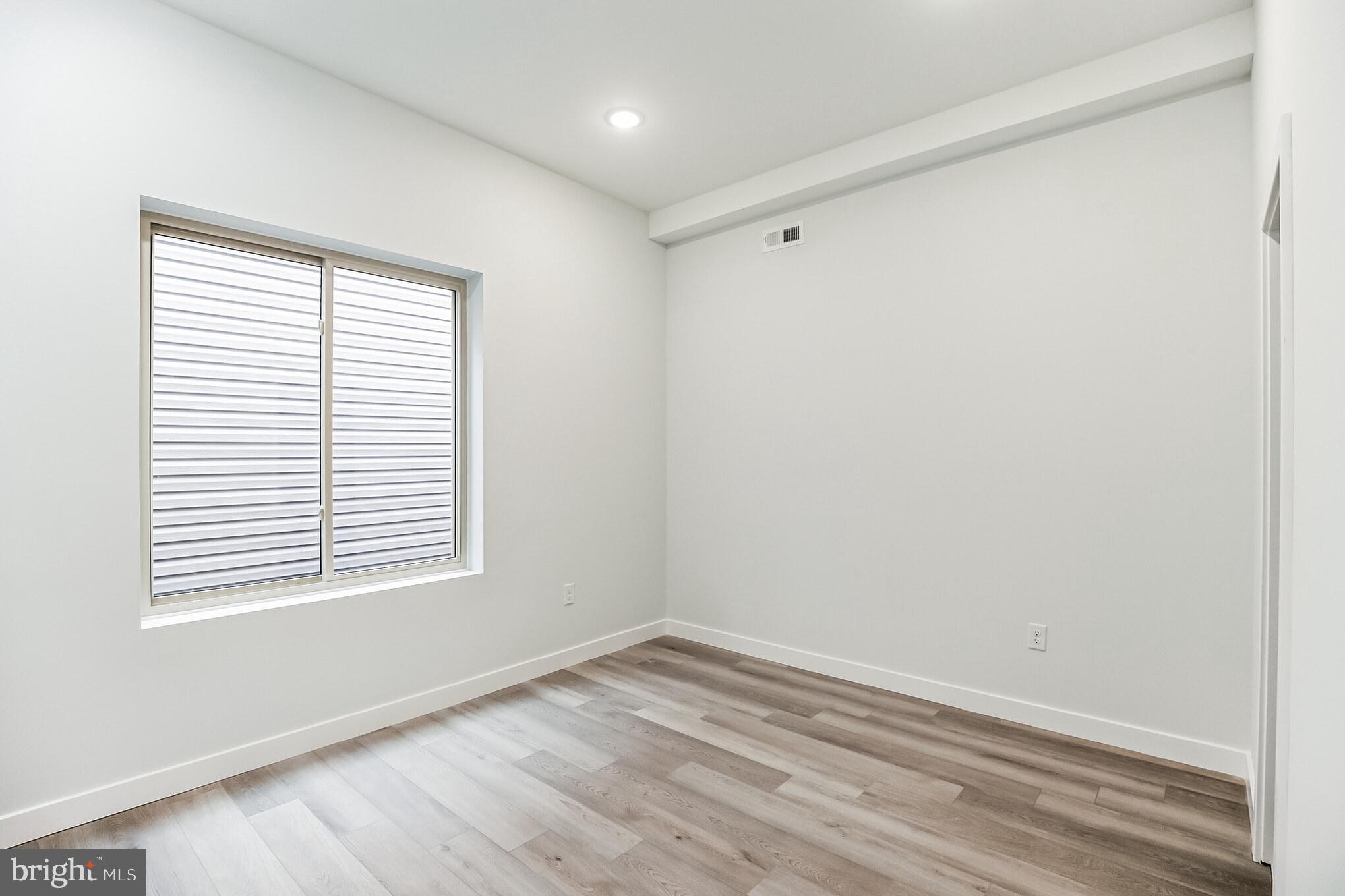 SOUTH KENSINGTON - Residential Lease