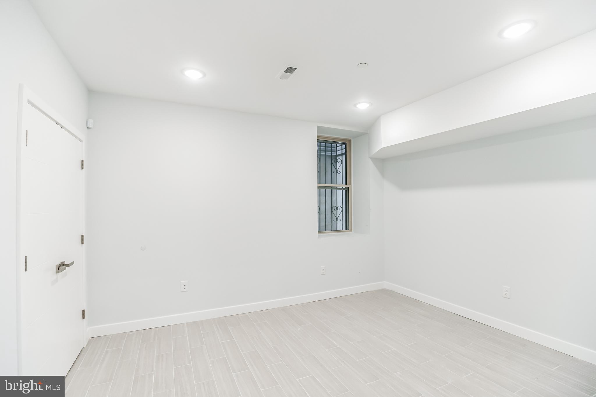 SOUTH KENSINGTON - Residential Lease