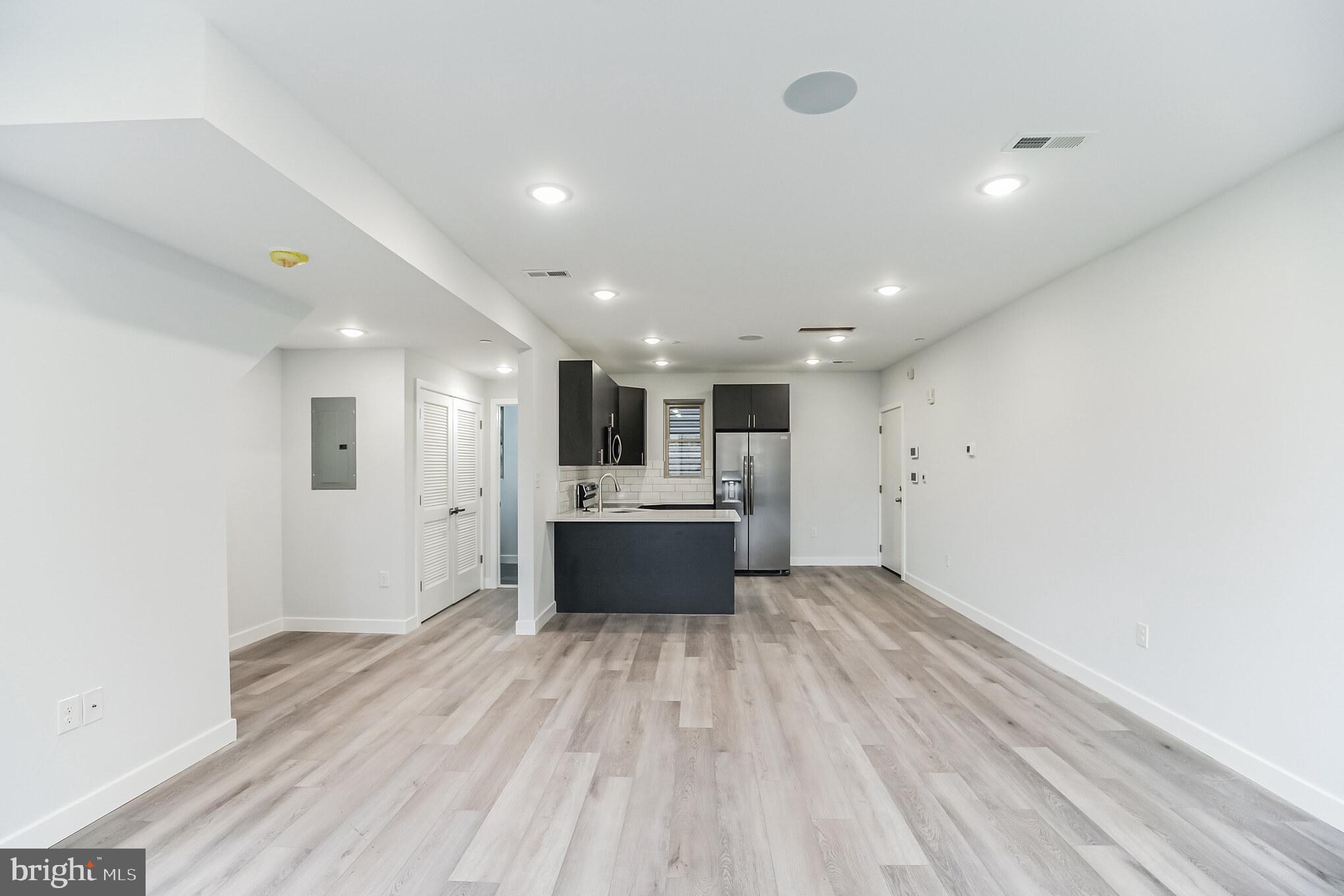 SOUTH KENSINGTON - Residential Lease