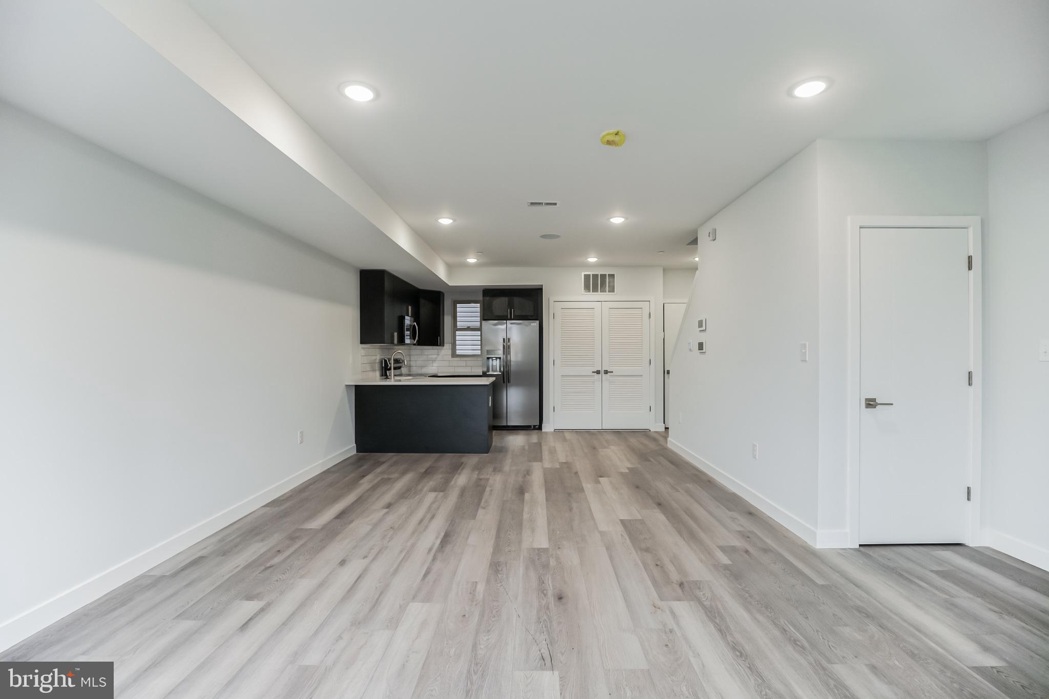 SOUTH KENSINGTON - Residential Lease