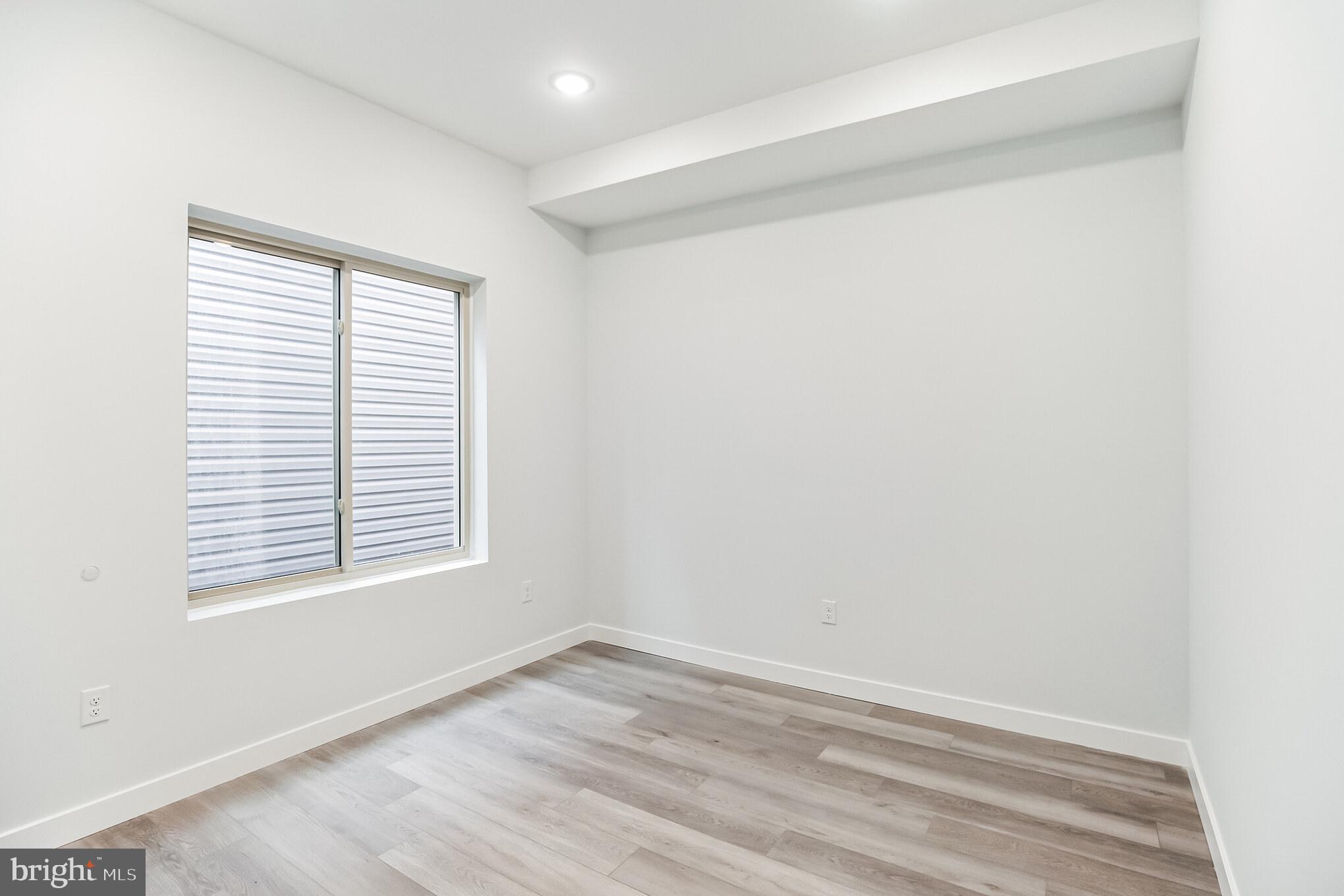 SOUTH KENSINGTON - Residential Lease