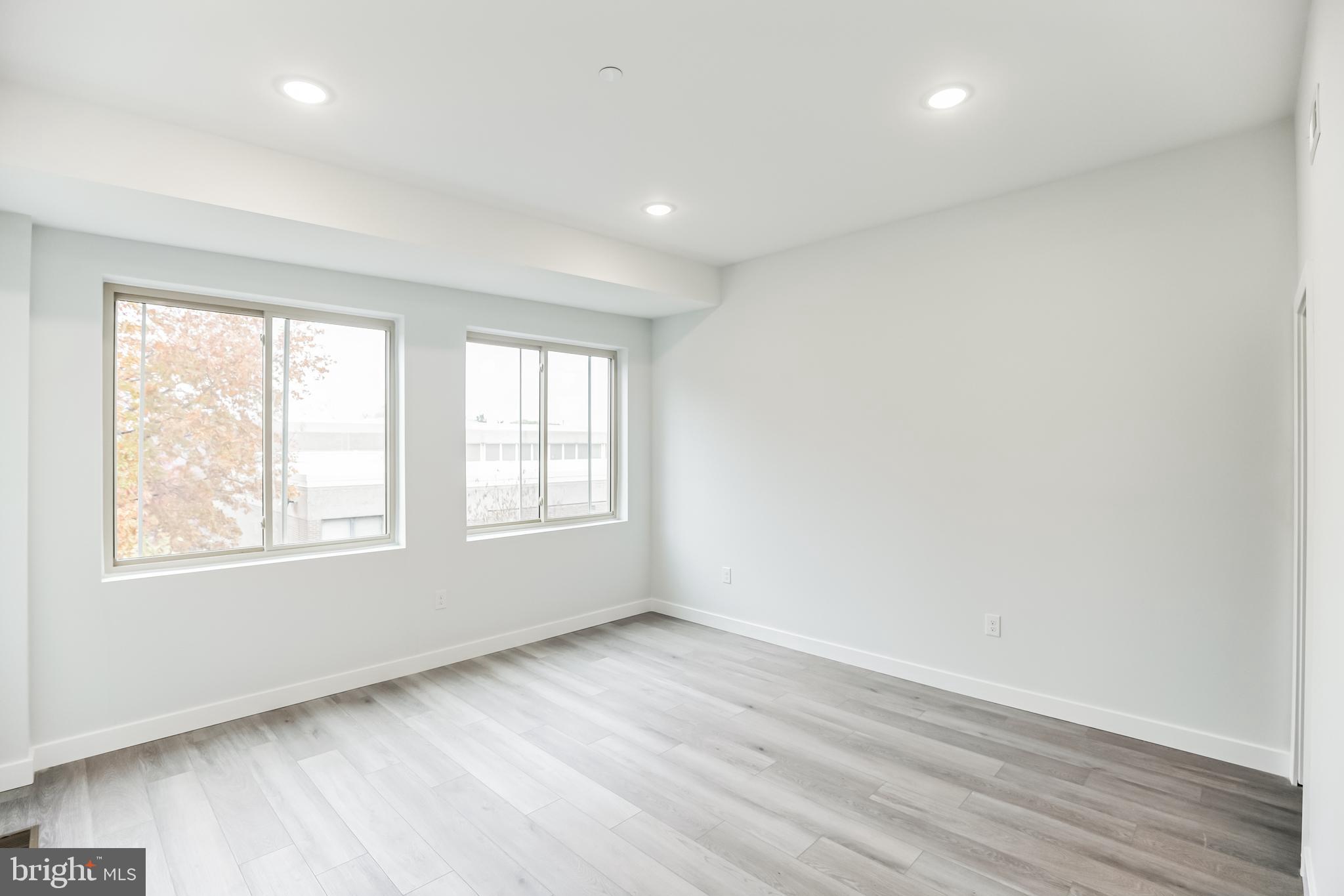 SOUTH KENSINGTON - Residential Lease