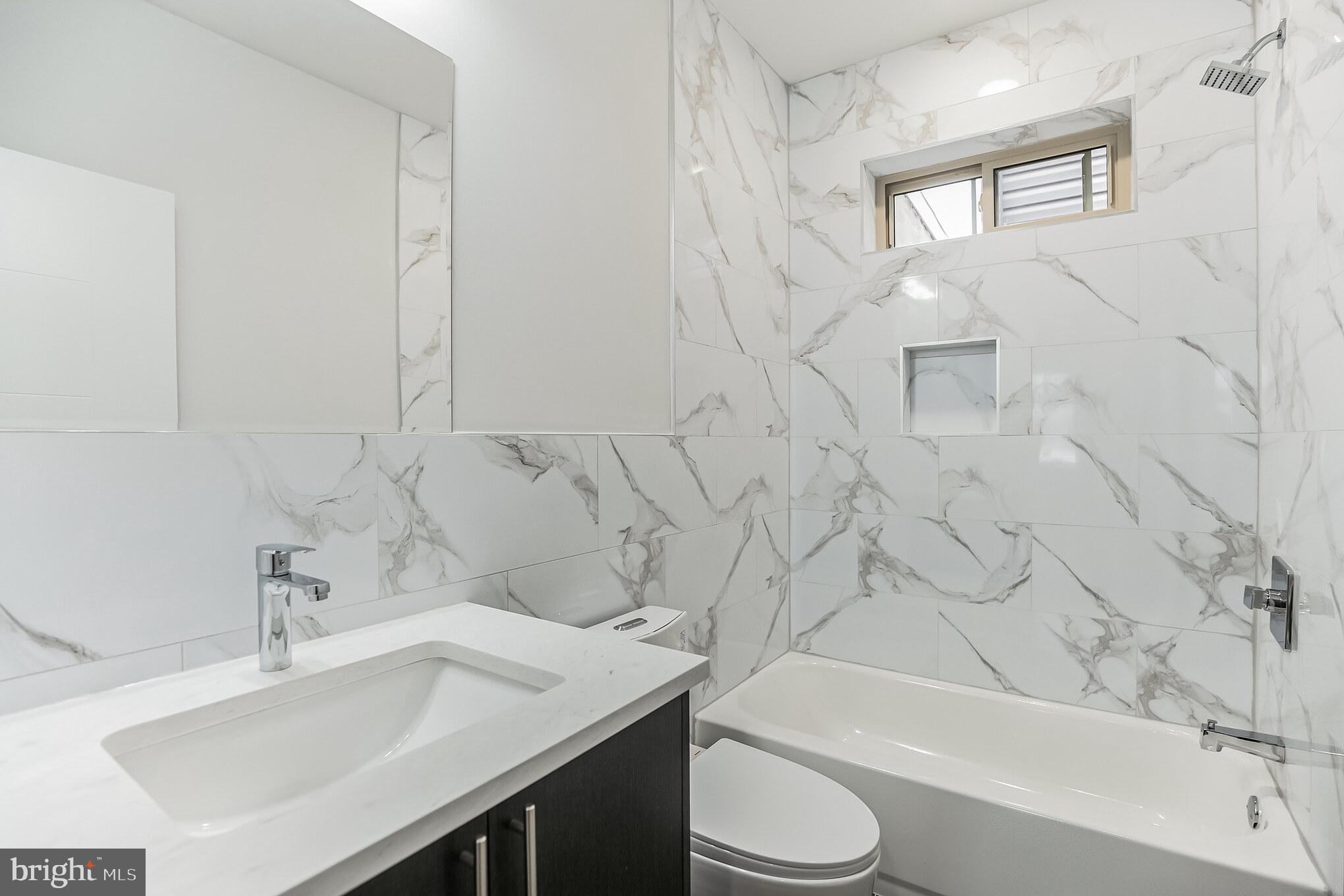 SOUTH KENSINGTON - Residential Lease