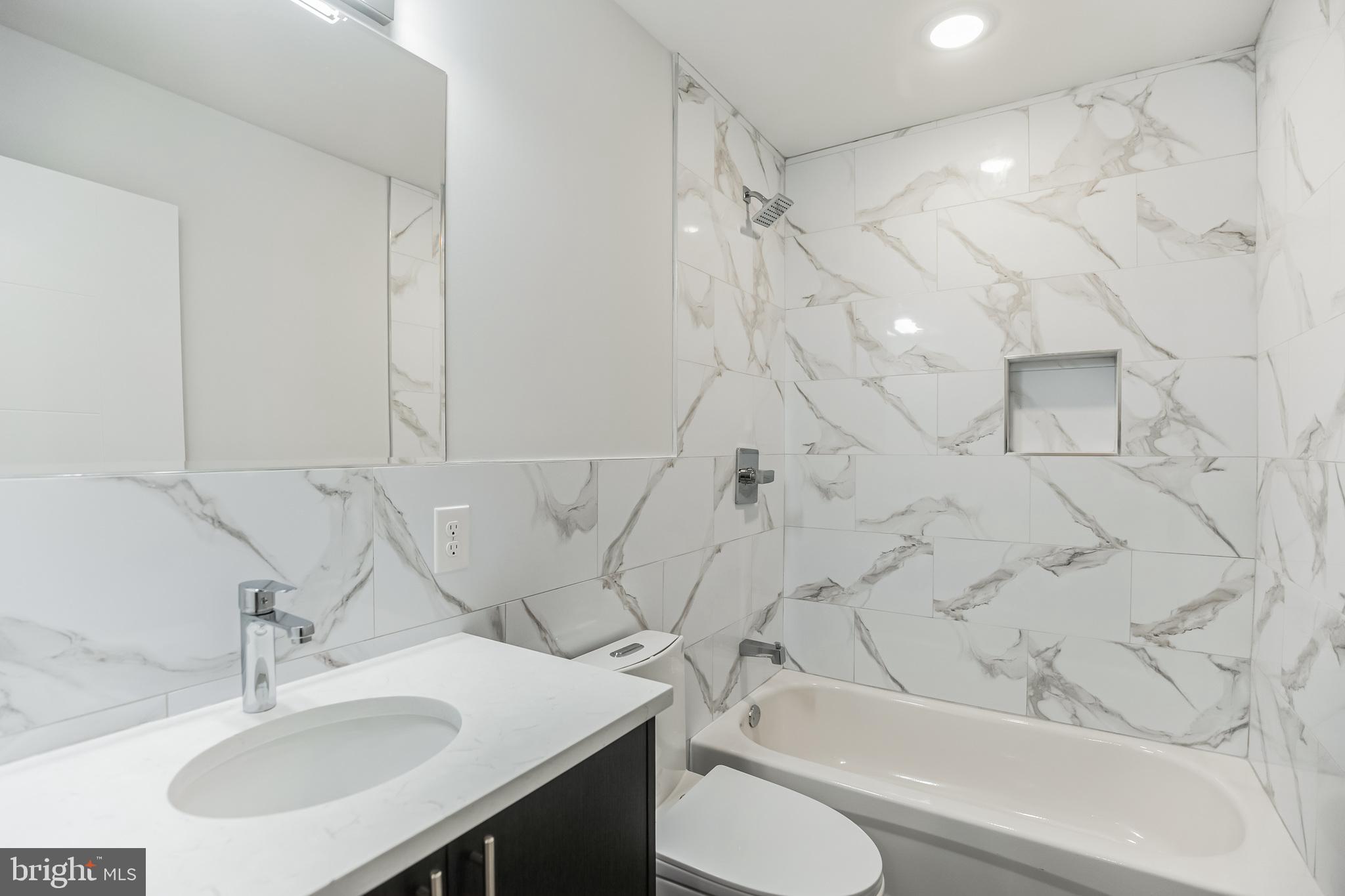 SOUTH KENSINGTON - Residential Lease