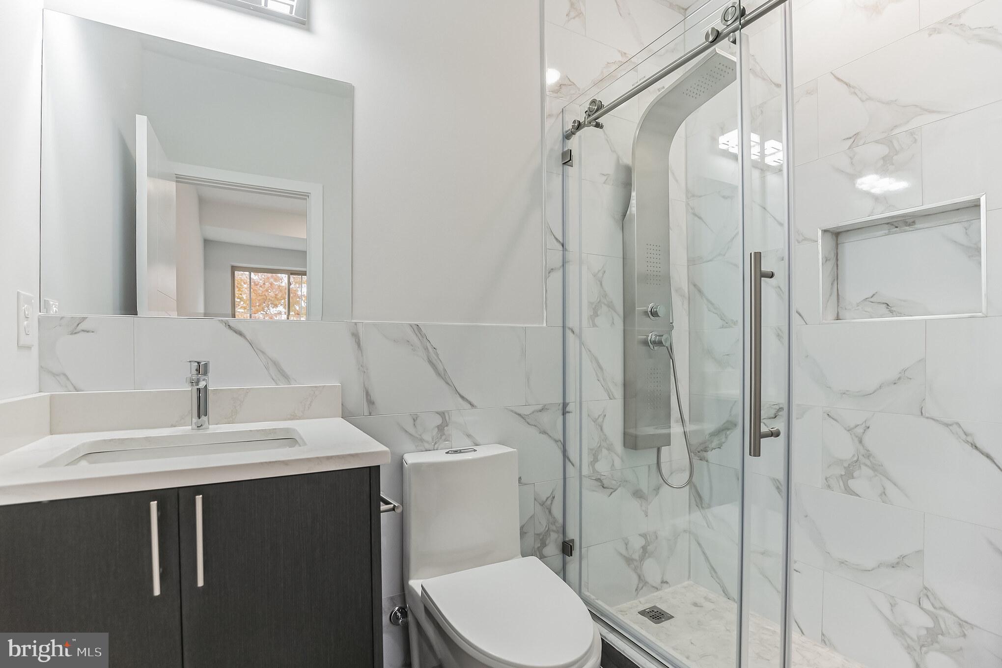 SOUTH KENSINGTON - Residential Lease