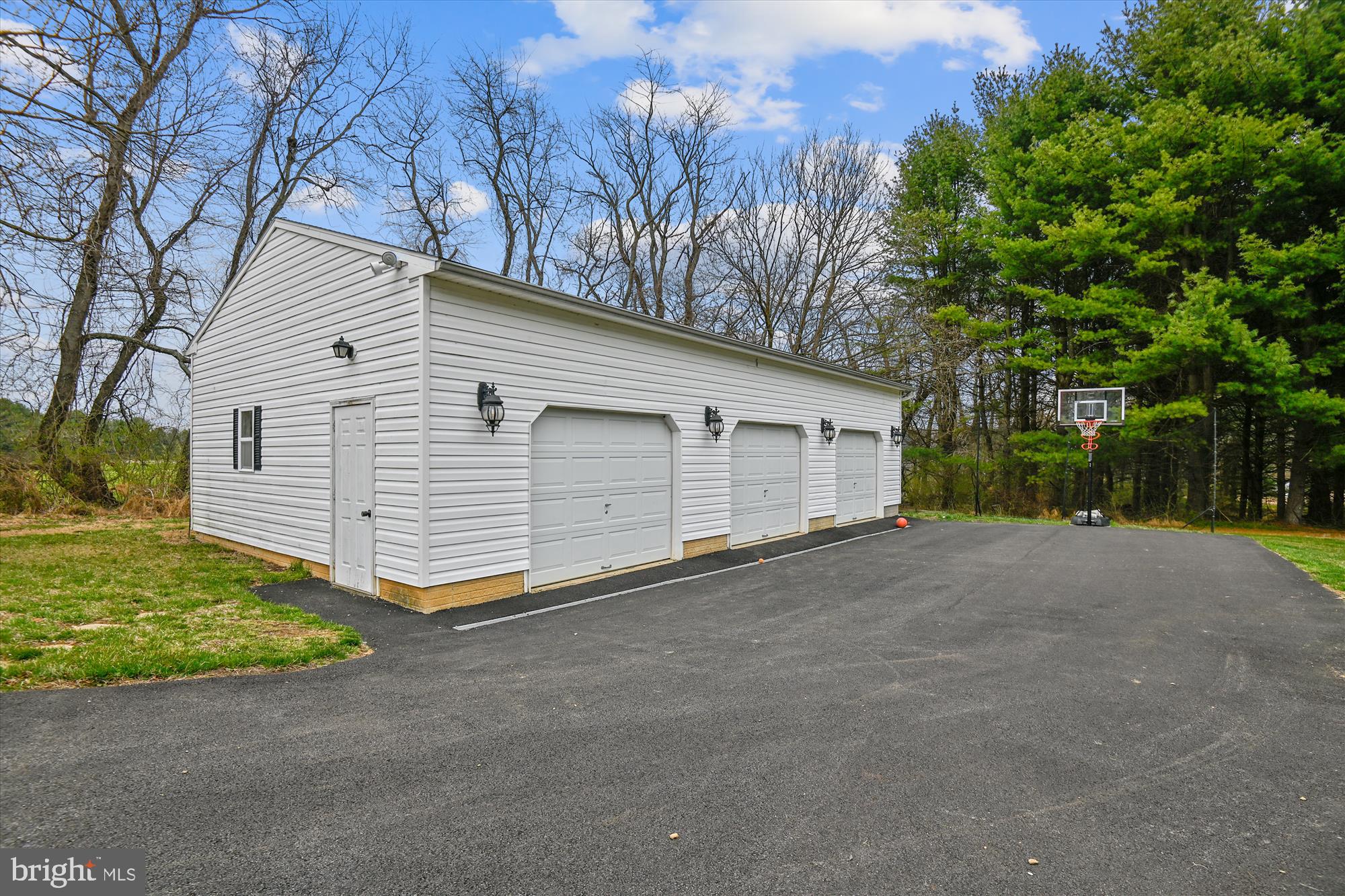 EVERGREEN HILLS - Residential