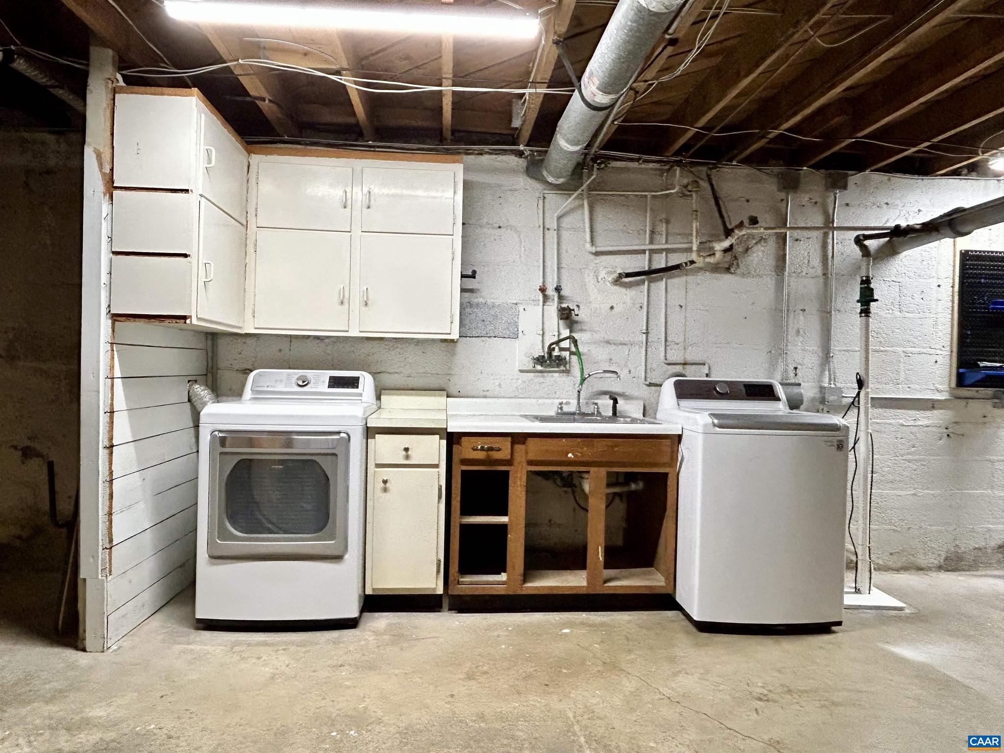 BELMONT - Residential Lease