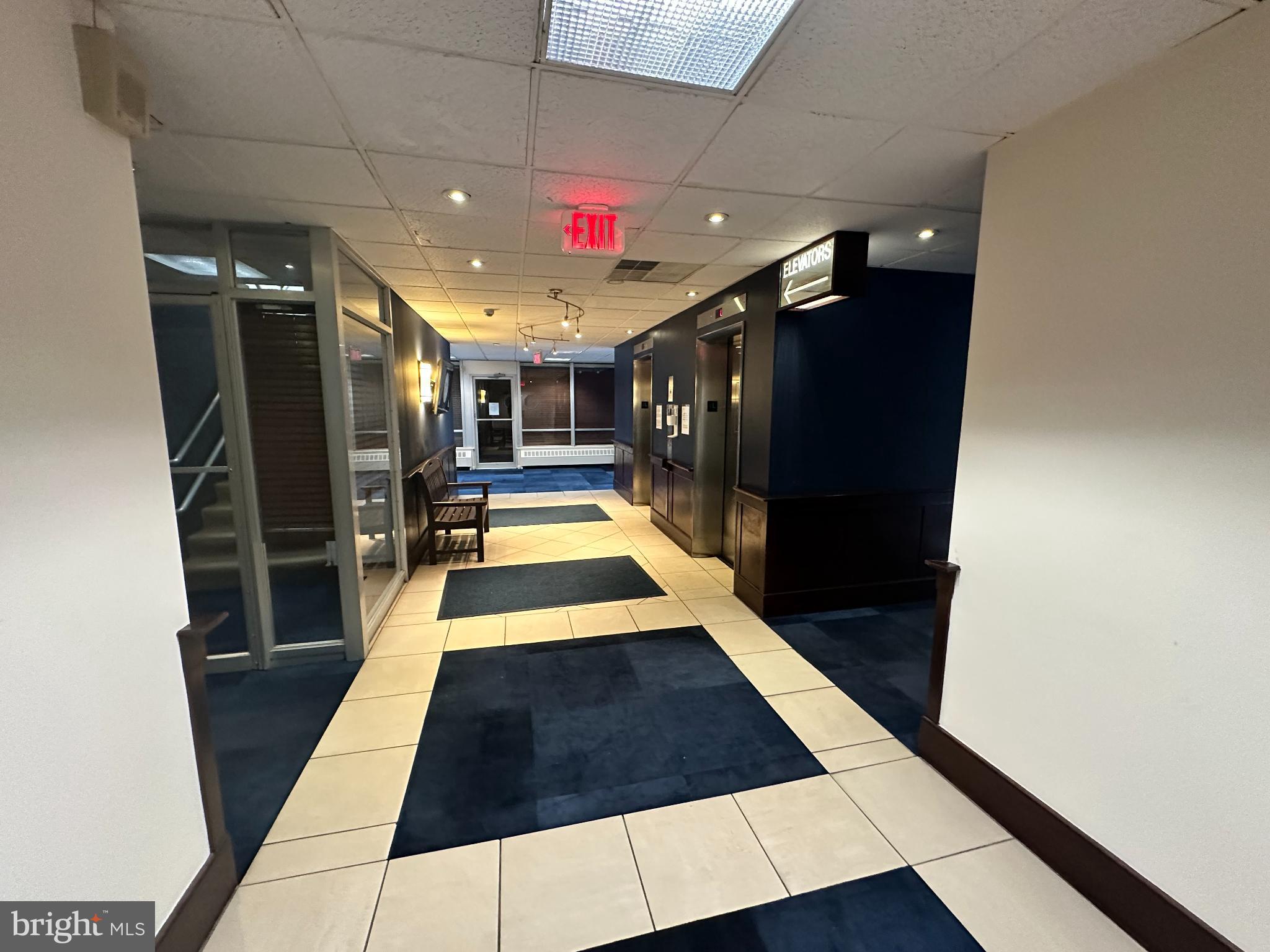 BRYN MAWR - Residential