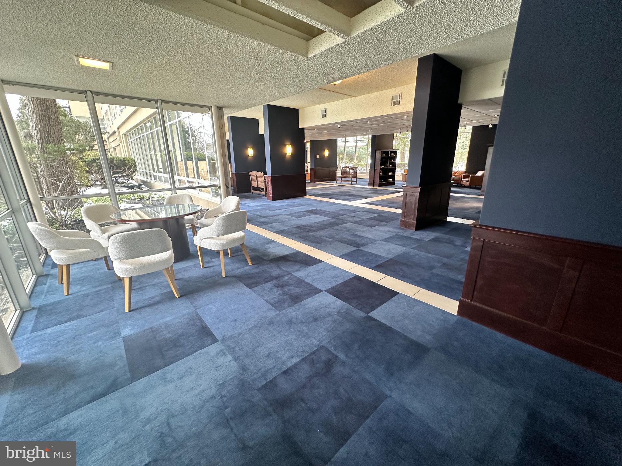 BRYN MAWR - Residential