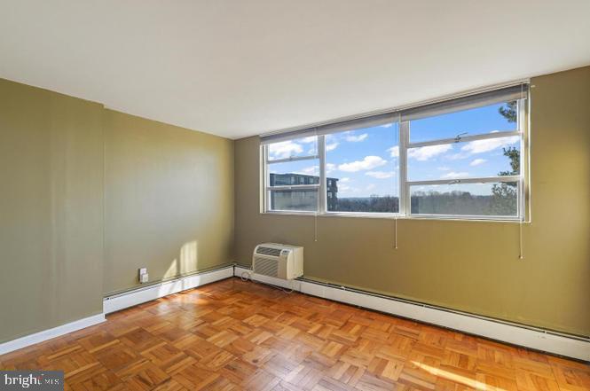 BRYN MAWR - Residential