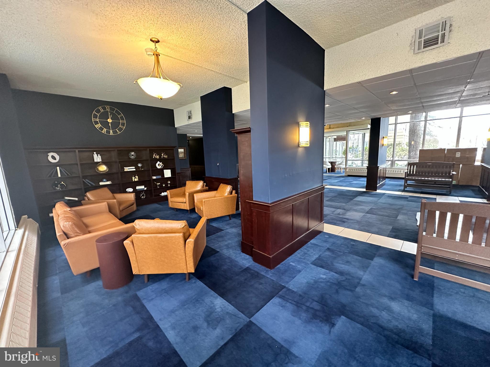 BRYN MAWR - Residential