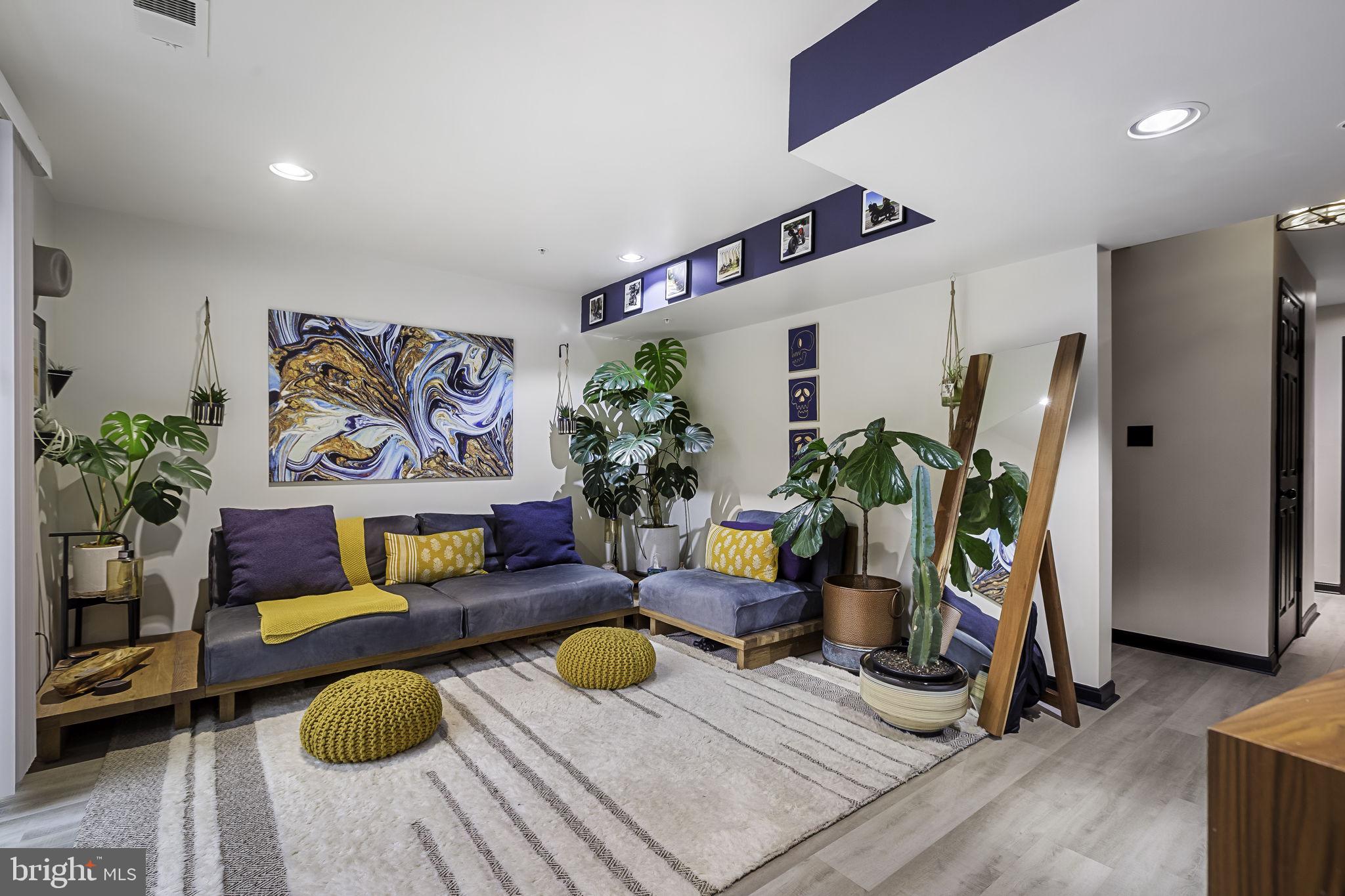 WAUGH CHAPEL MEADOWS - Residential