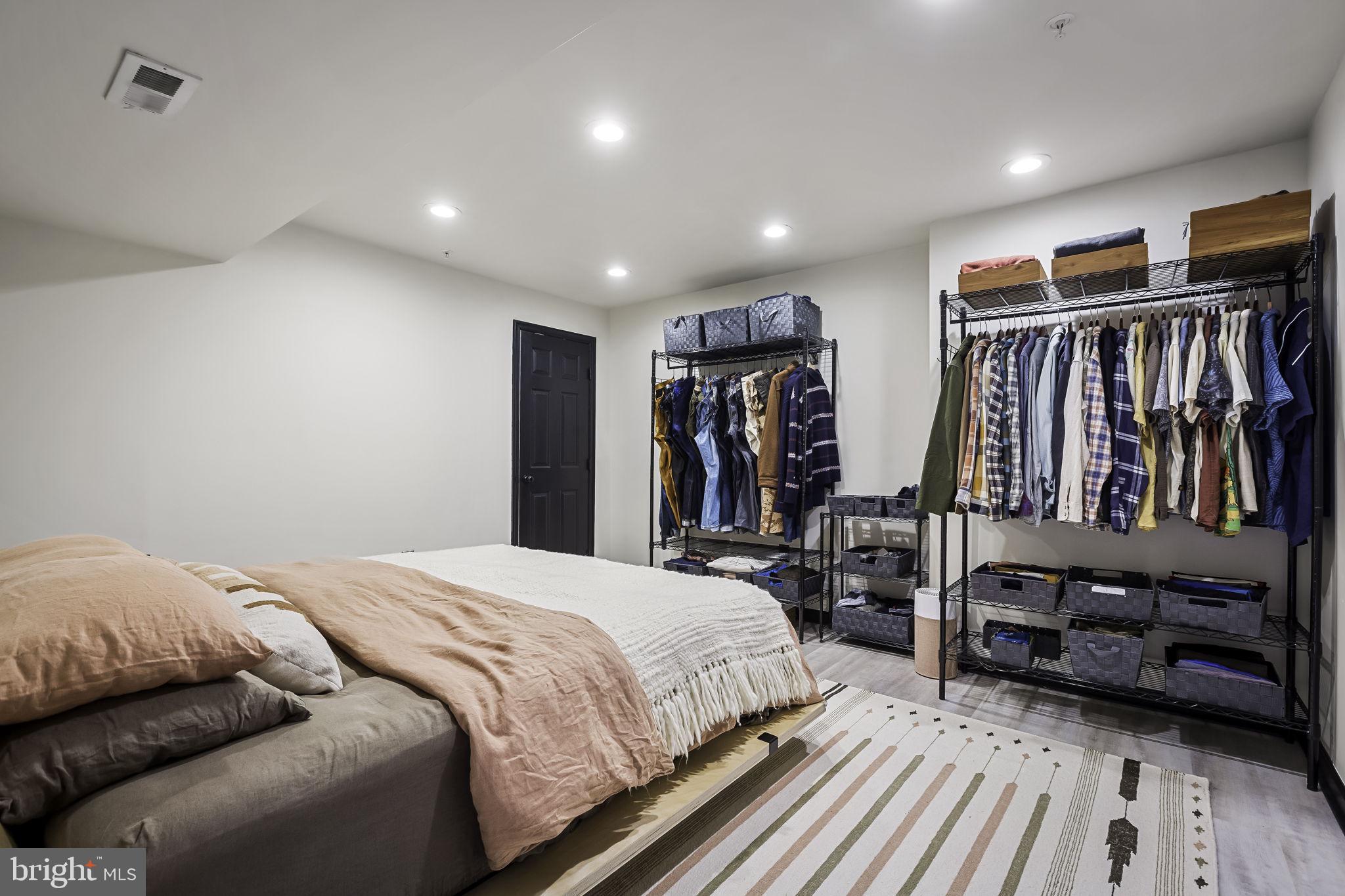 WAUGH CHAPEL MEADOWS - Residential