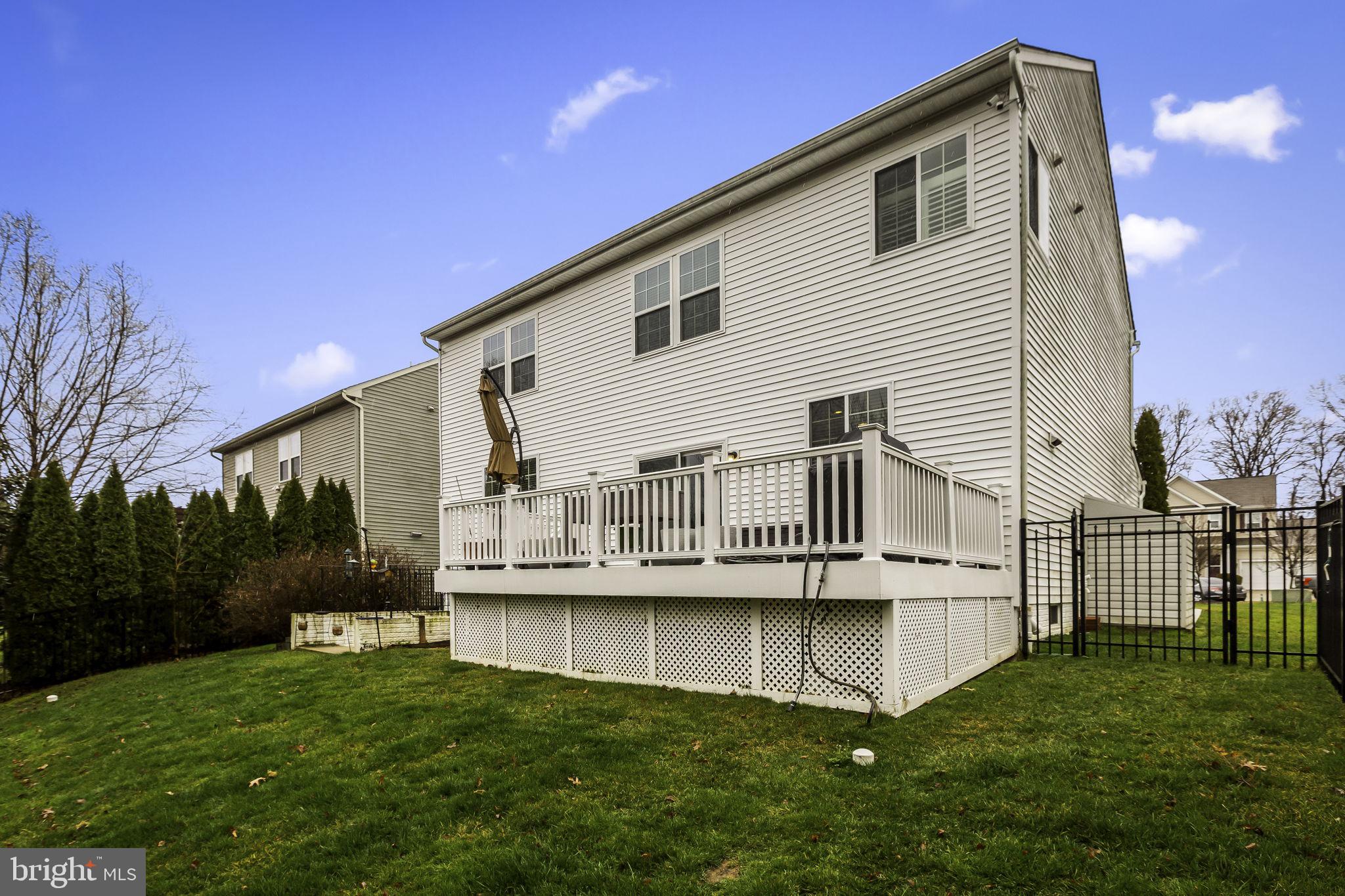 WAUGH CHAPEL MEADOWS - Residential