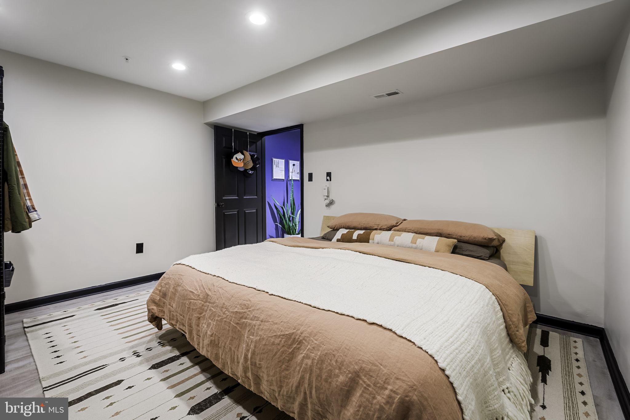 WAUGH CHAPEL MEADOWS - Residential