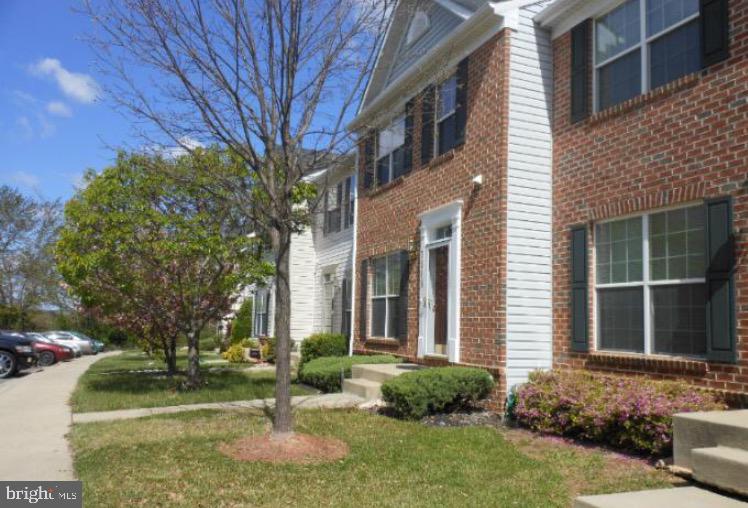 LONGWOOD - Residential Lease