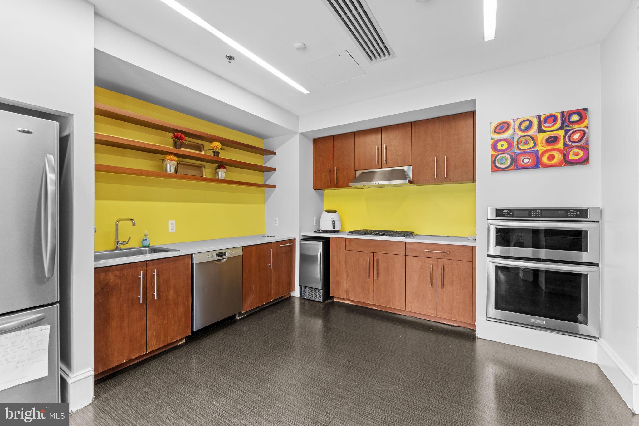 CAMERON STATION - Residential